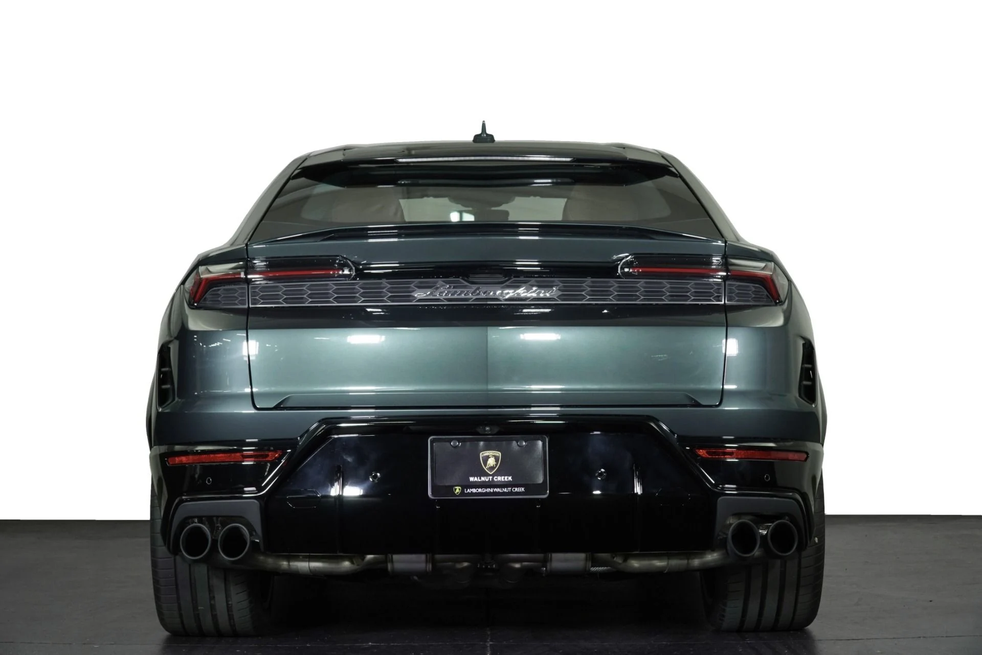 mph031_1732002557_New_2025_Lamborghini_Urus_SE_1760113622_afb632573a