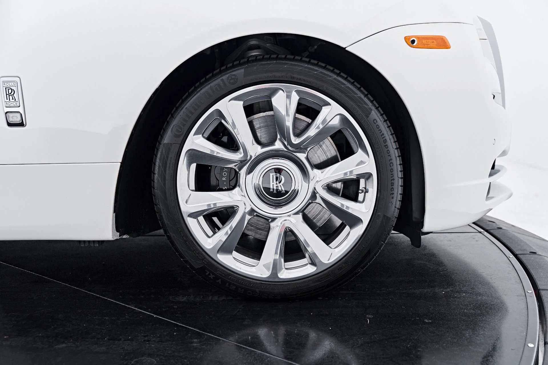 mph031_1732900064_Used_2020_Rolls_Royce_Wraith_Base_1791481231_4d474cc39b