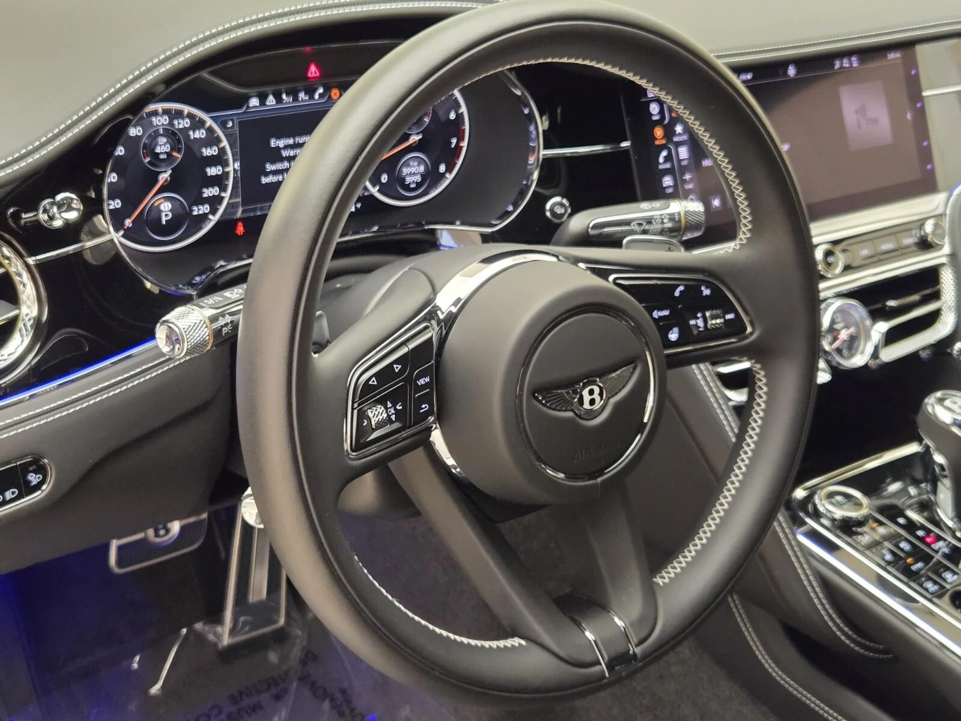 mph031_1737010435_Used_2023_Bentley_Flying_Spur_V8_1761376127_c38930710f