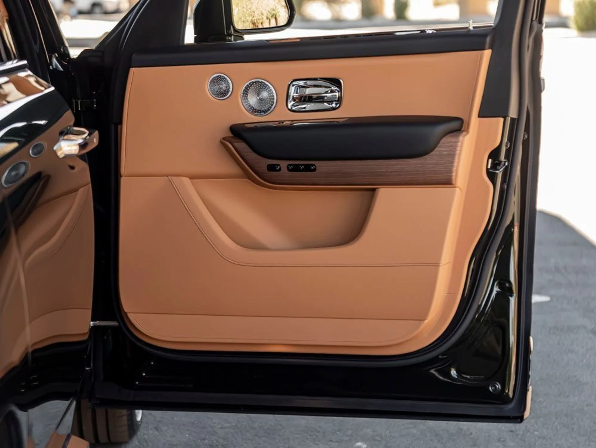 mph031_1739365236_32_ee3ea3e527