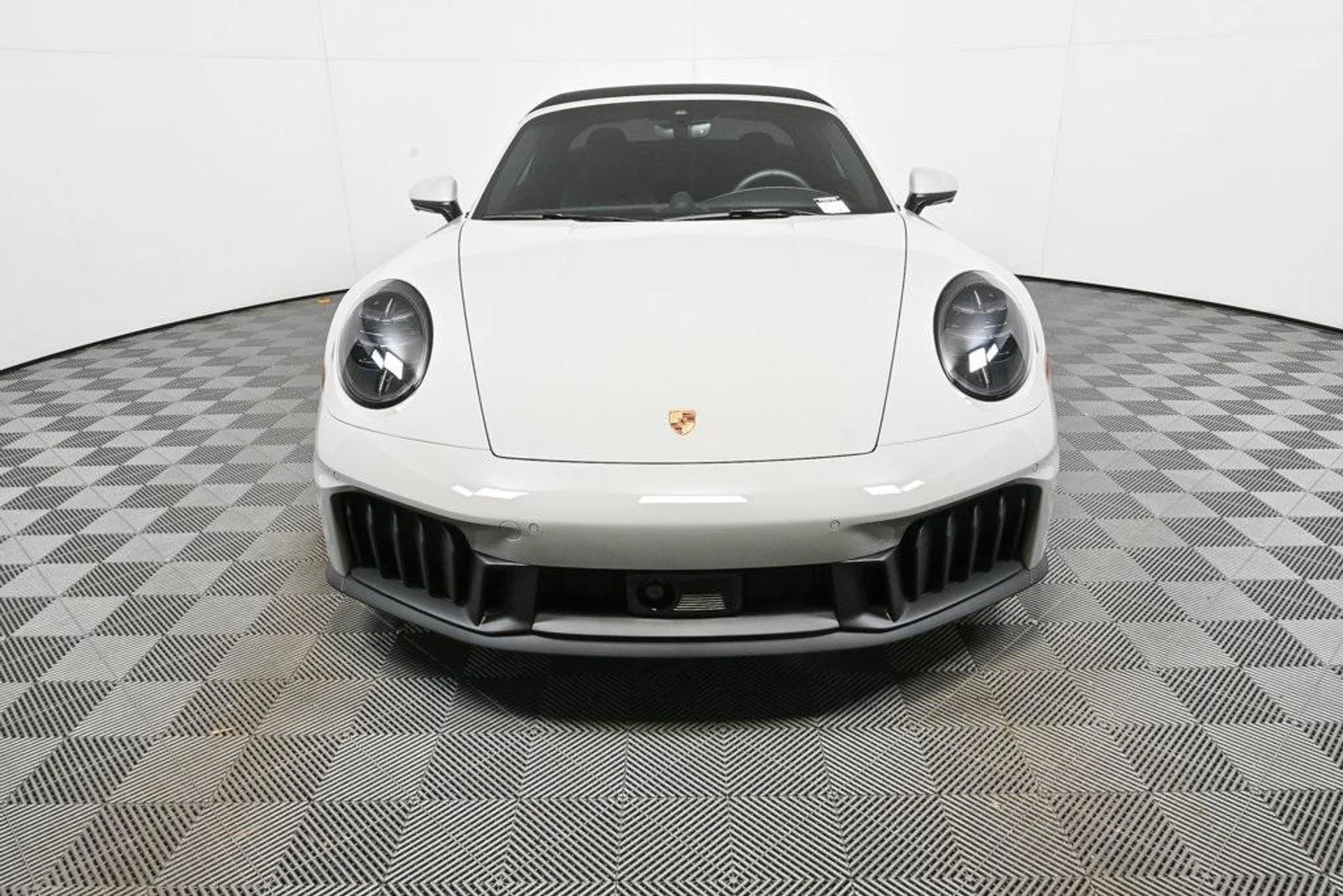 mph031_1742146346_SU_8_B_XYLEKZ_Lt_FAQA_93jo_V_Oum_Wo_d1c5694353