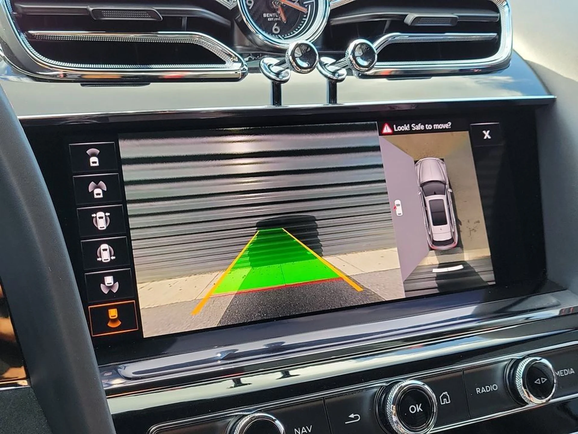 mph031_1750247451_32_5511e08641