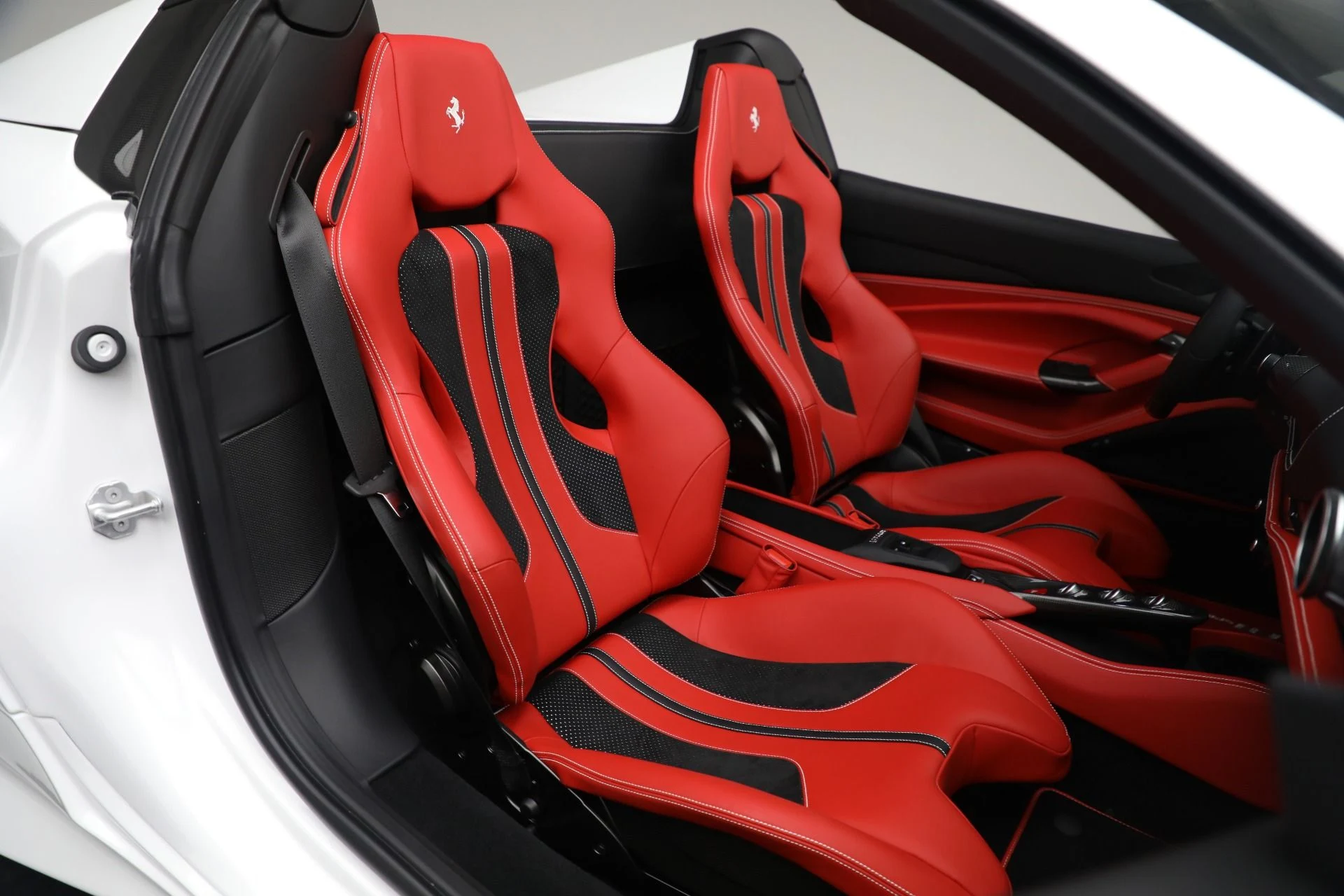 mph031_1754423783_Used_2023_Ferrari_F8_Spider_582ff97b5a