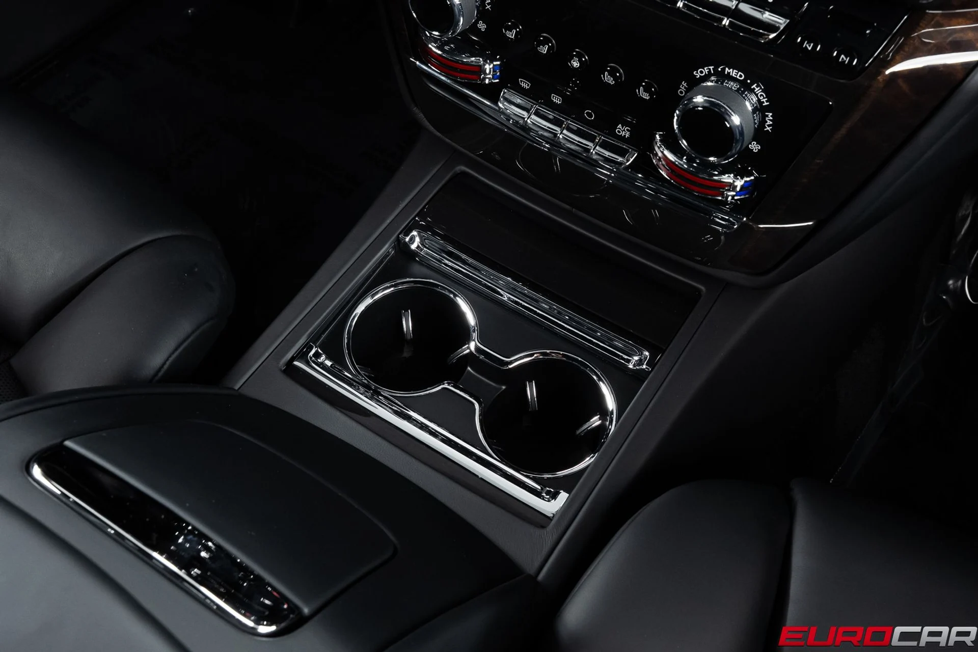 mph031_1754980721_908b2896_7a3b_40a3_86a0_7e73f38f2f03_dc51096992