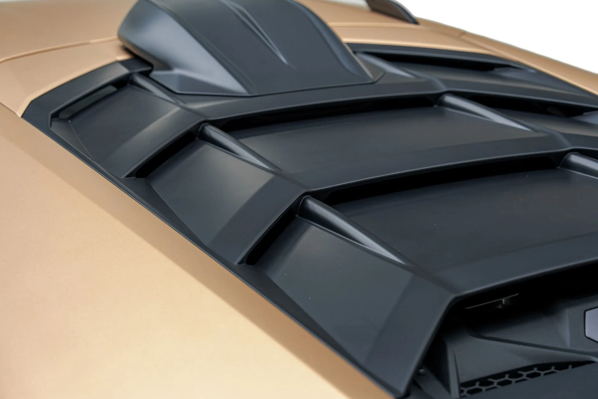 mph031_1756223424_Used_2024_Lamborghini_Huracan_Sterrato_1786041511_a84dcabef2