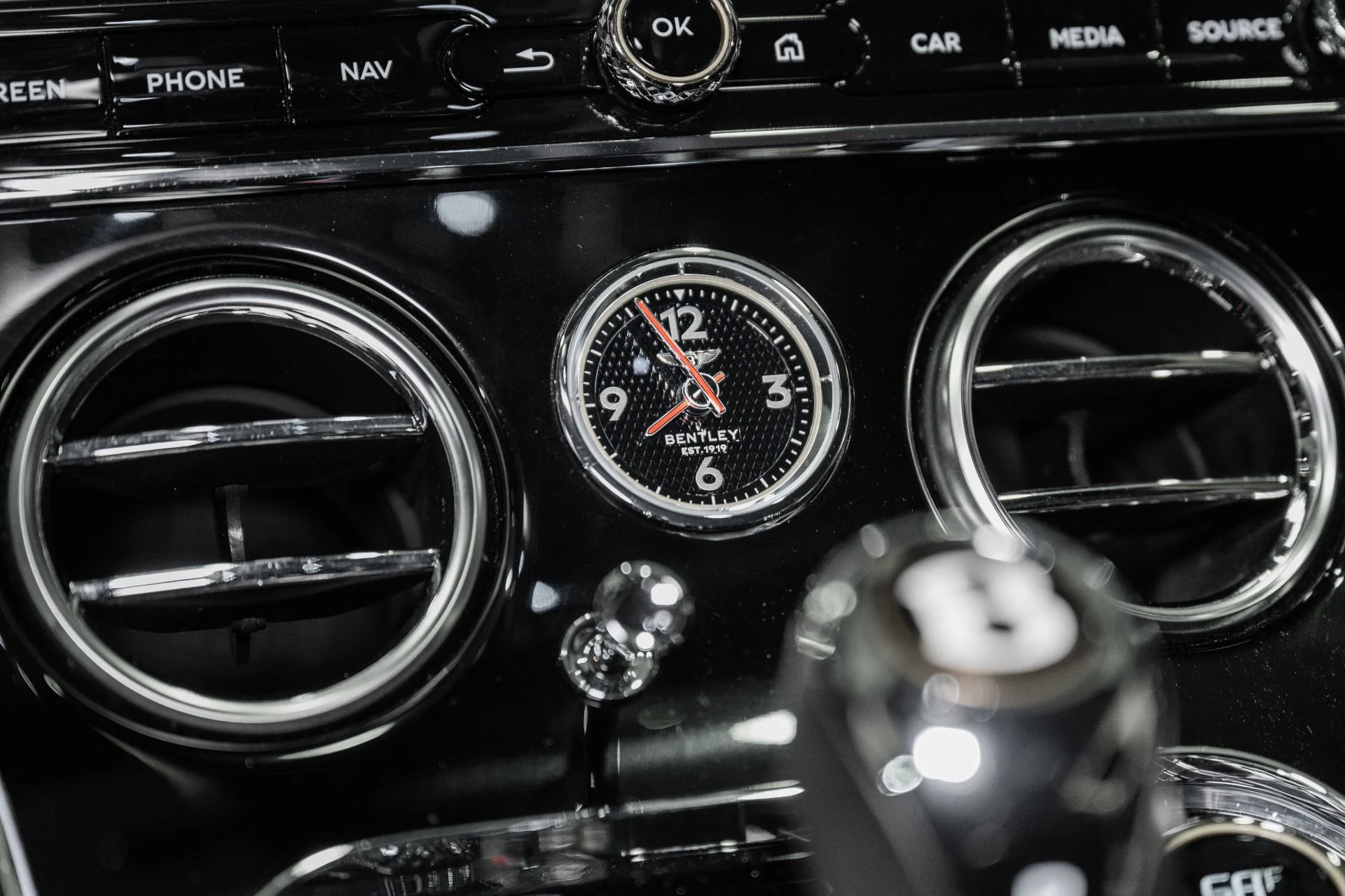 mph031_1760979275_Used_2020_Bentley_Continental_GT_V8_1771685828_9bfe3fbf96