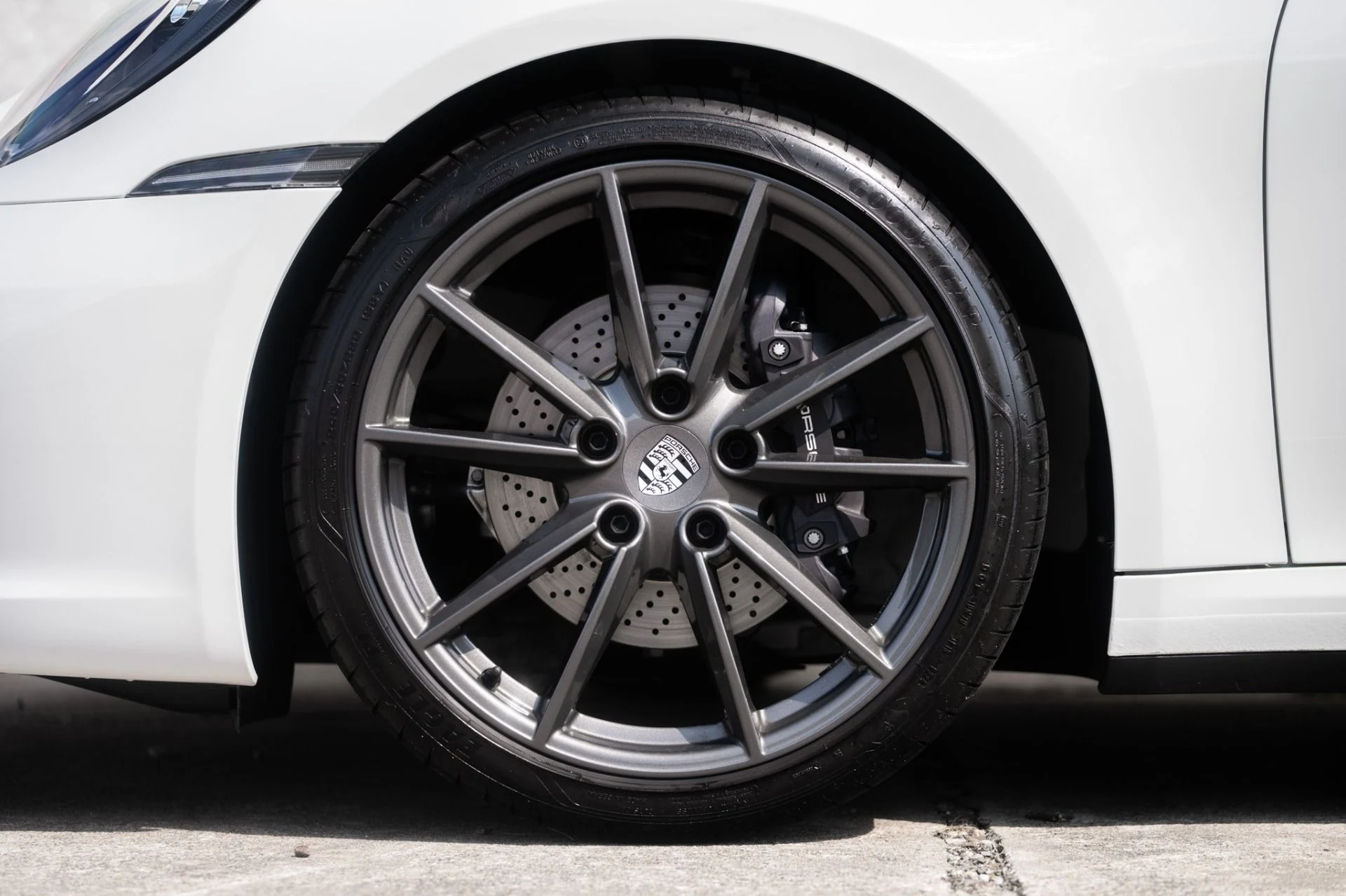 mph031_1767254668_Used_2024_Porsche_911_Carrera_T_1759353341_5b534ad700
