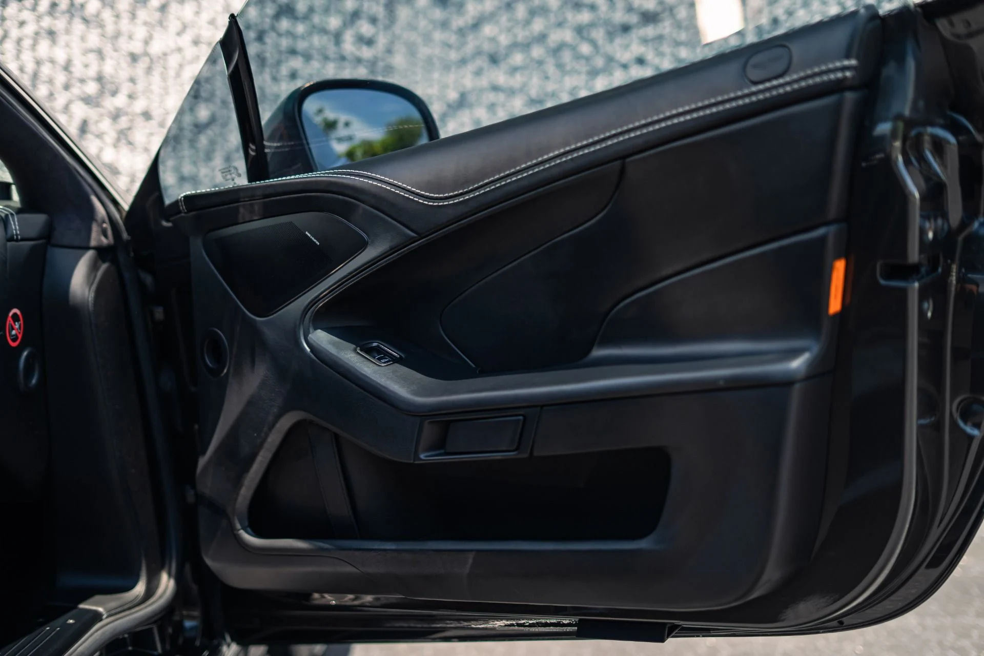 mph031_1768105093_Used_2014_Aston_Martin_Vanquish_Carbon_Exterior_Package_1782856406_34f2b3ac0b