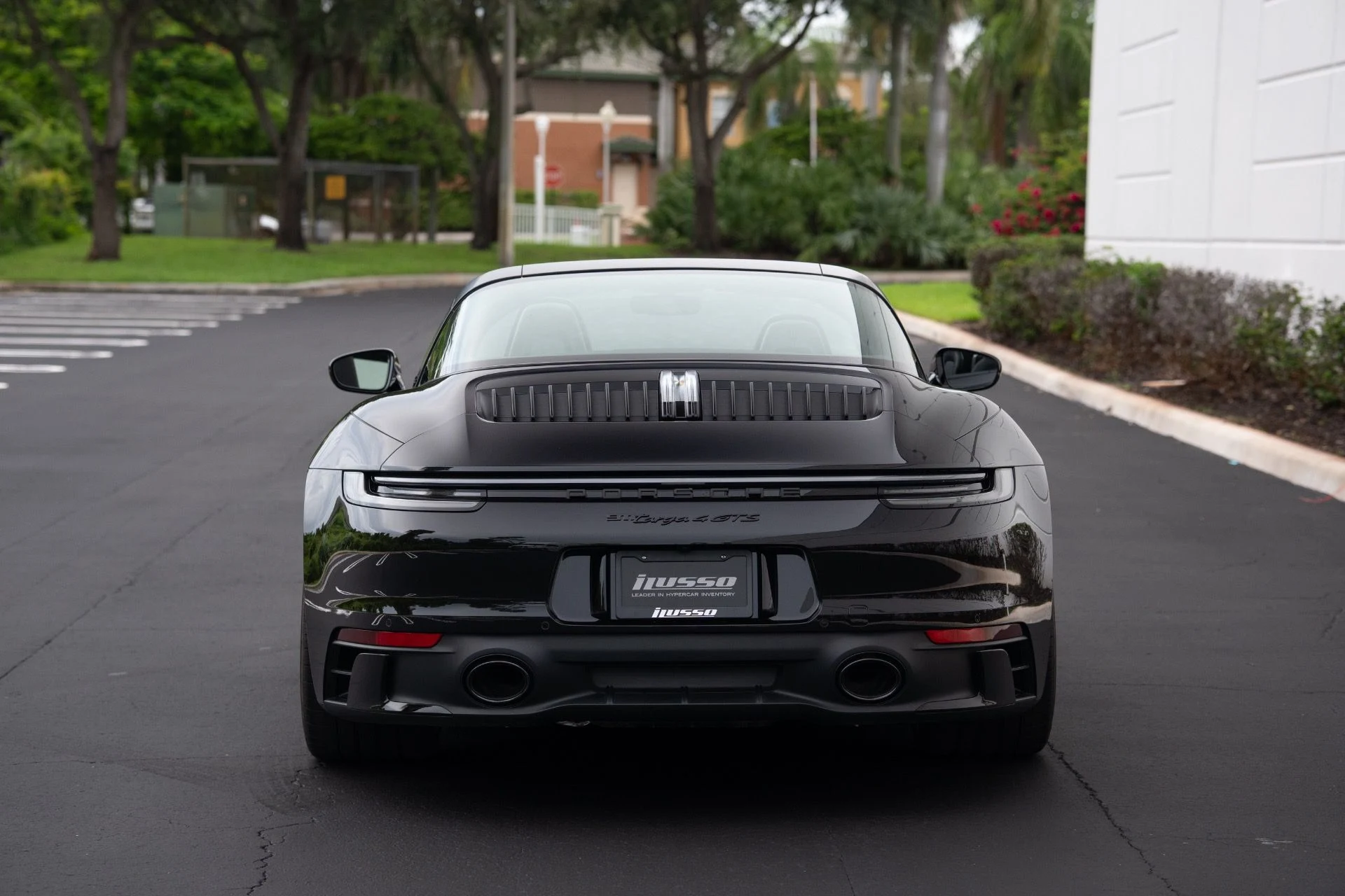 mph031_1784903344_Used_2024_Porsche_911_Targa_4_GTS_1758664261_0925934b79