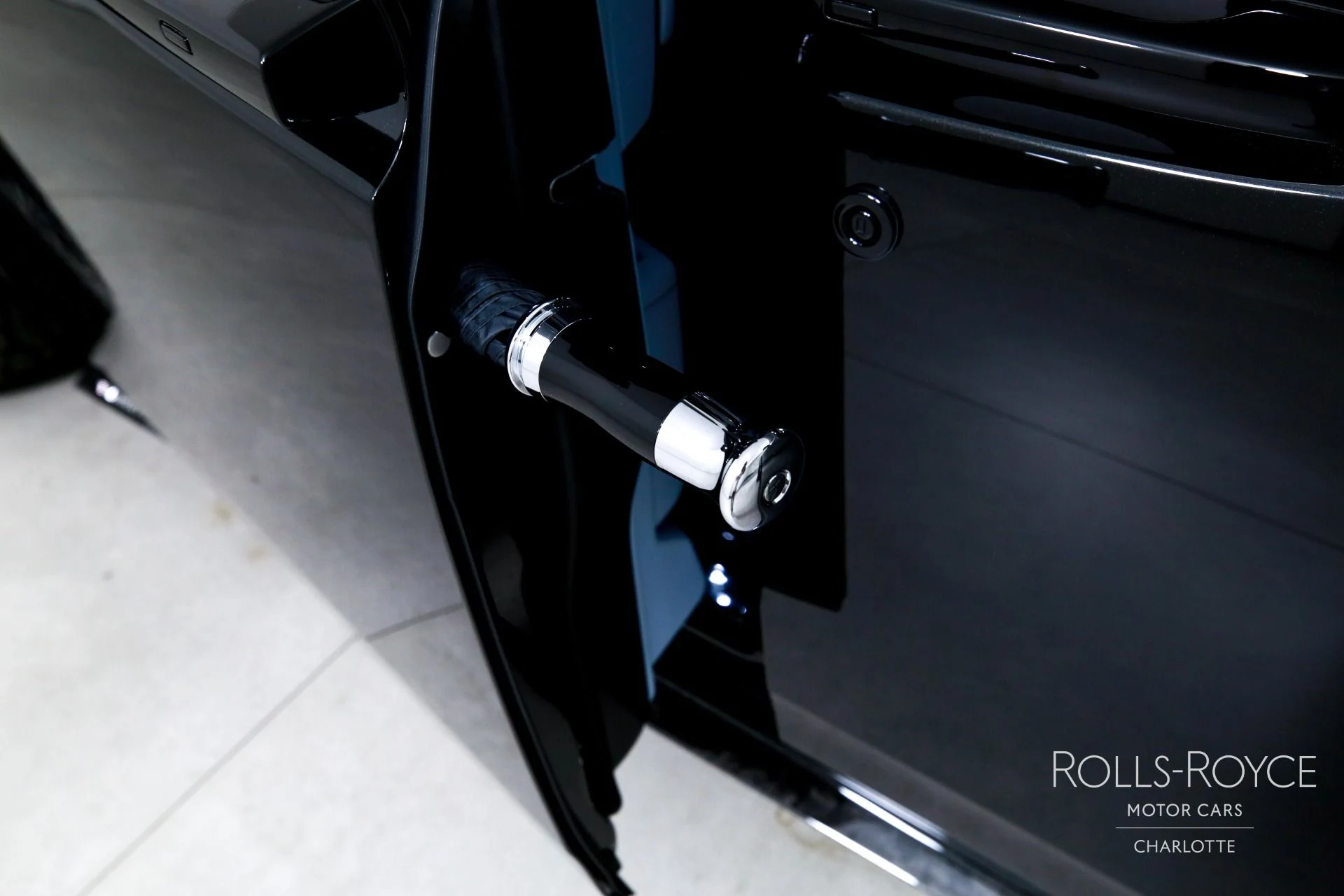 mph031_1785340678_Used_2026_Rolls_Royce_Phantom_1776091031_2658f3052d