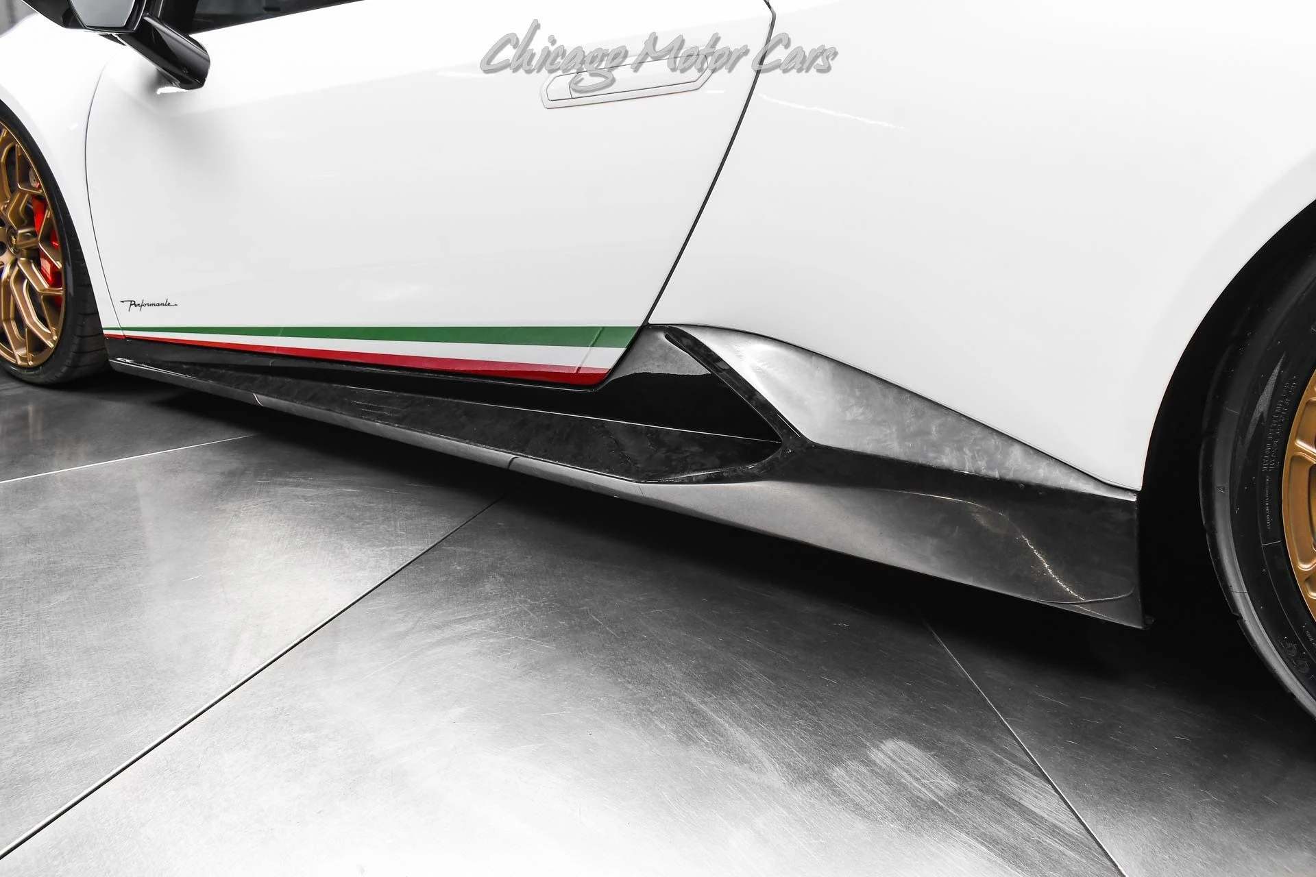 mph031_179104303_13462_p32_l_6218436ca2