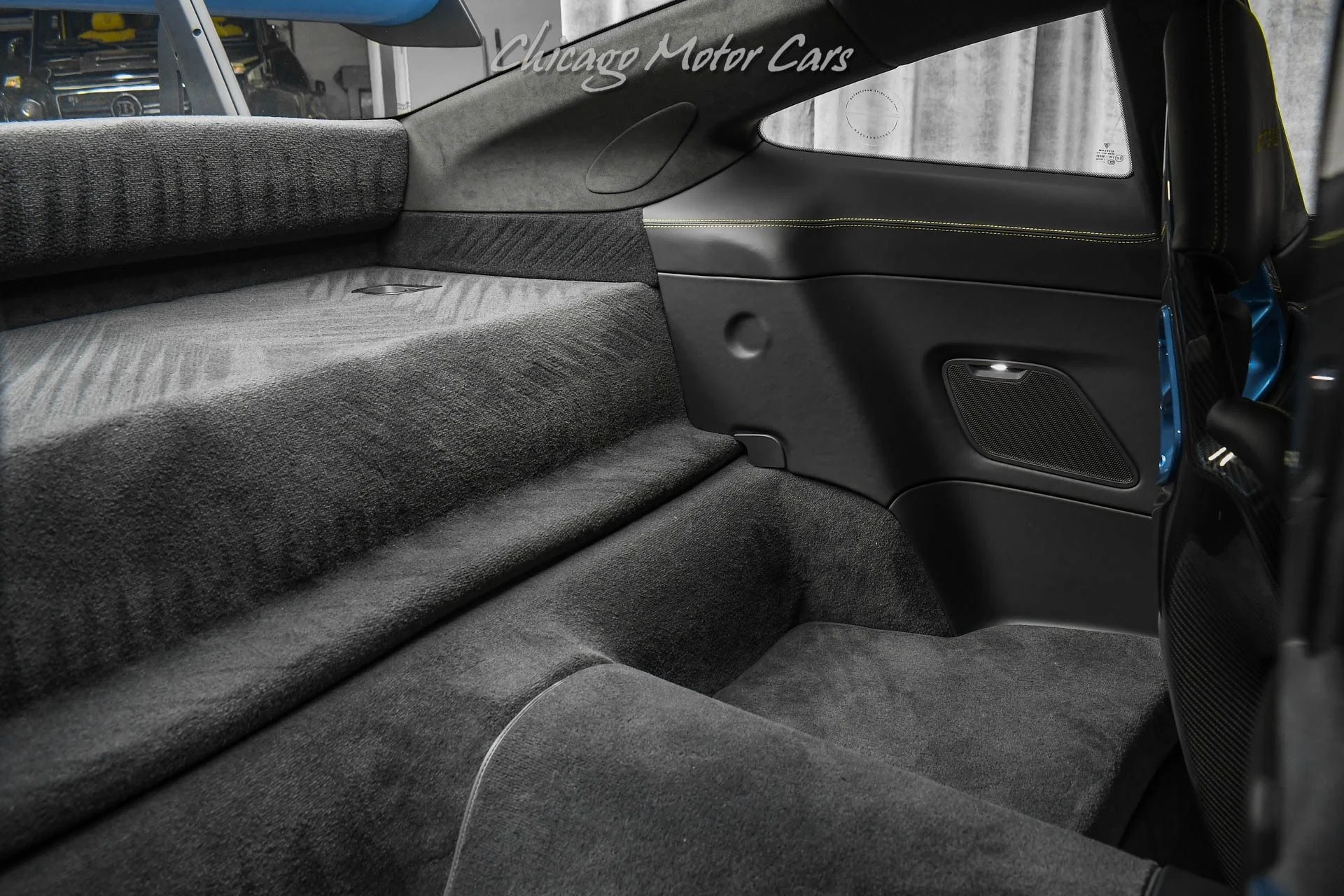 mph031_1791561899_13368_p32_l_c7b14ba0eb