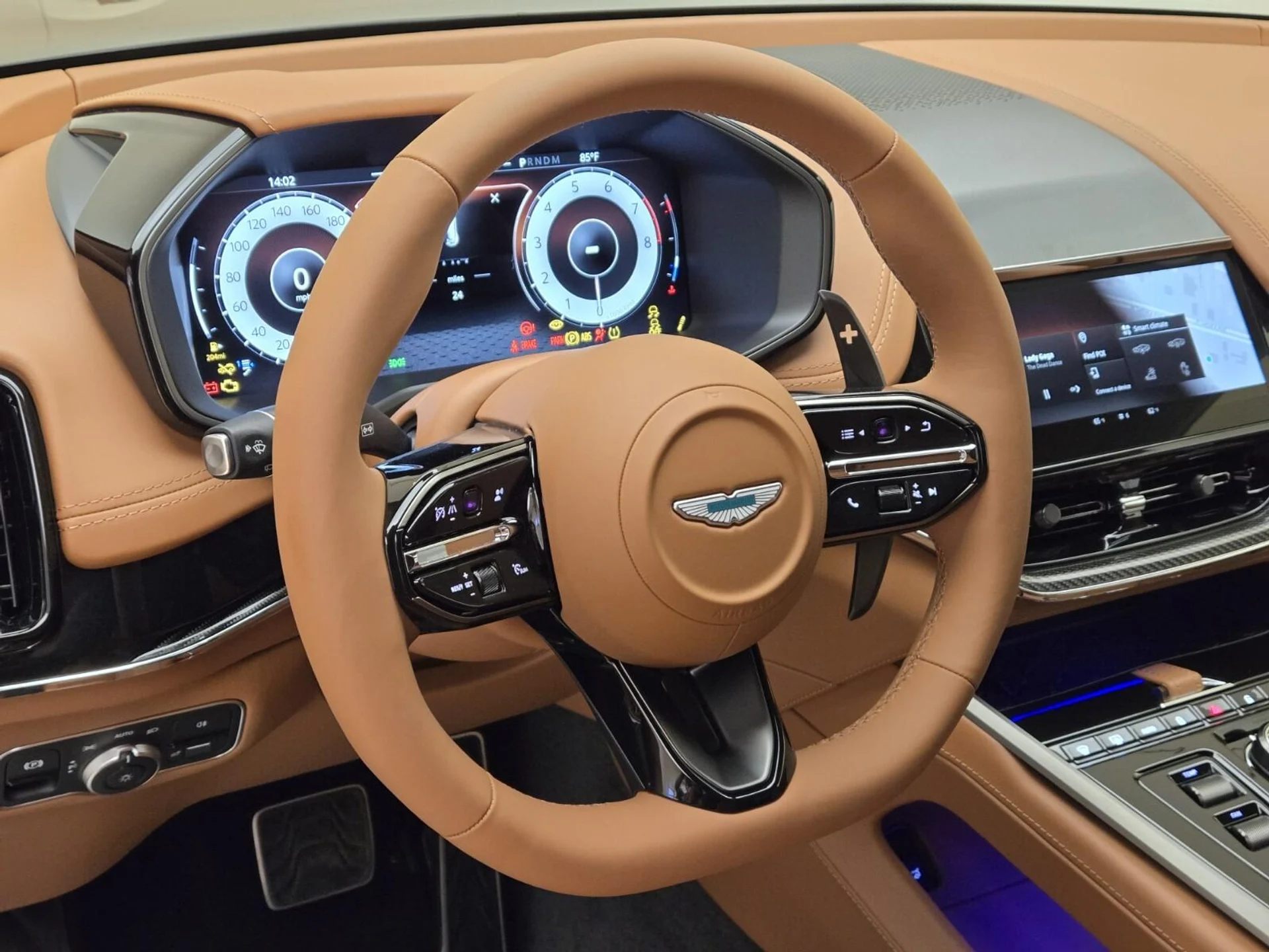 mph031_1798114760_New_2026_Aston_Martin_DBX_707_1761716909_84ced80acb