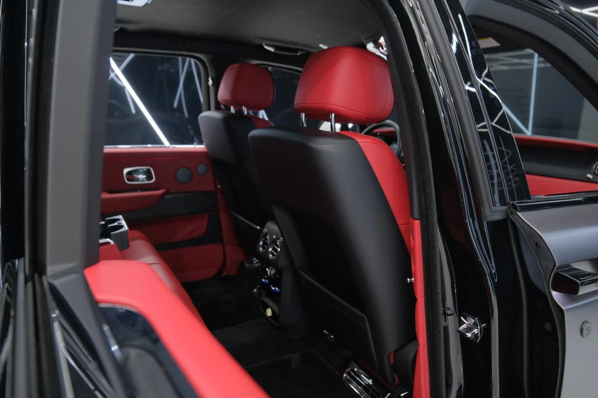 mph031_180055542_13e26b6c51ebd9c03196495820d6c911_27ac22c2ff