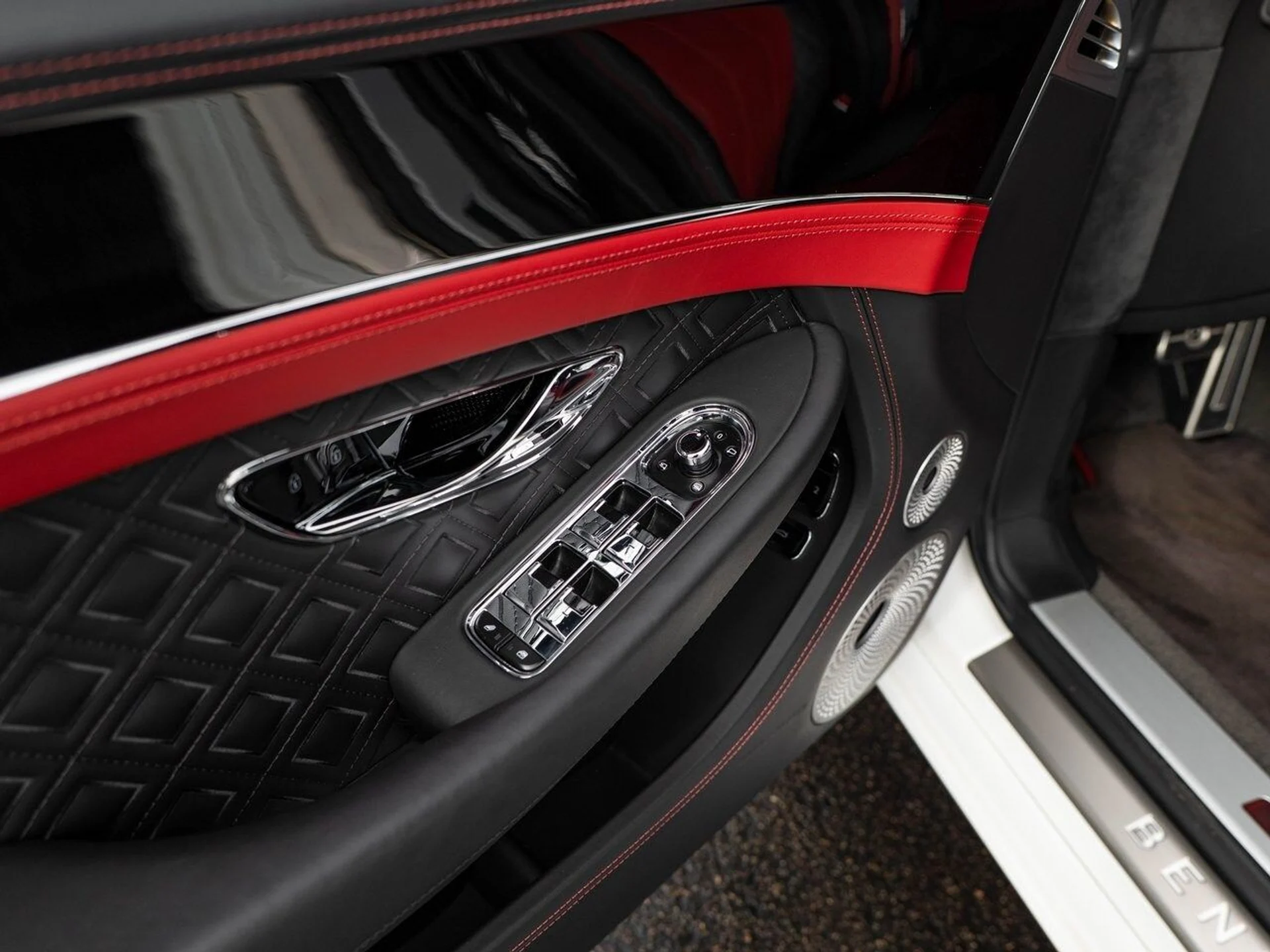 mph031_1803832606_b0f5dba58ca8cafd63ec3b866d5a520ax_cfb225e221