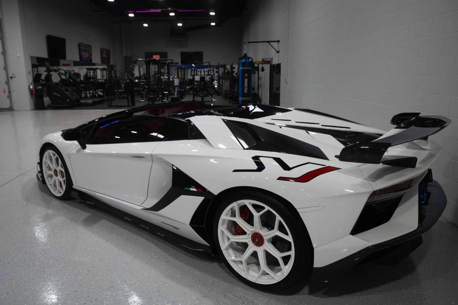 mph031_1813996472_Used_2020_Lamborghini_Aventador_LP_770_4_SVJ_1784233138_c41b42e6fb