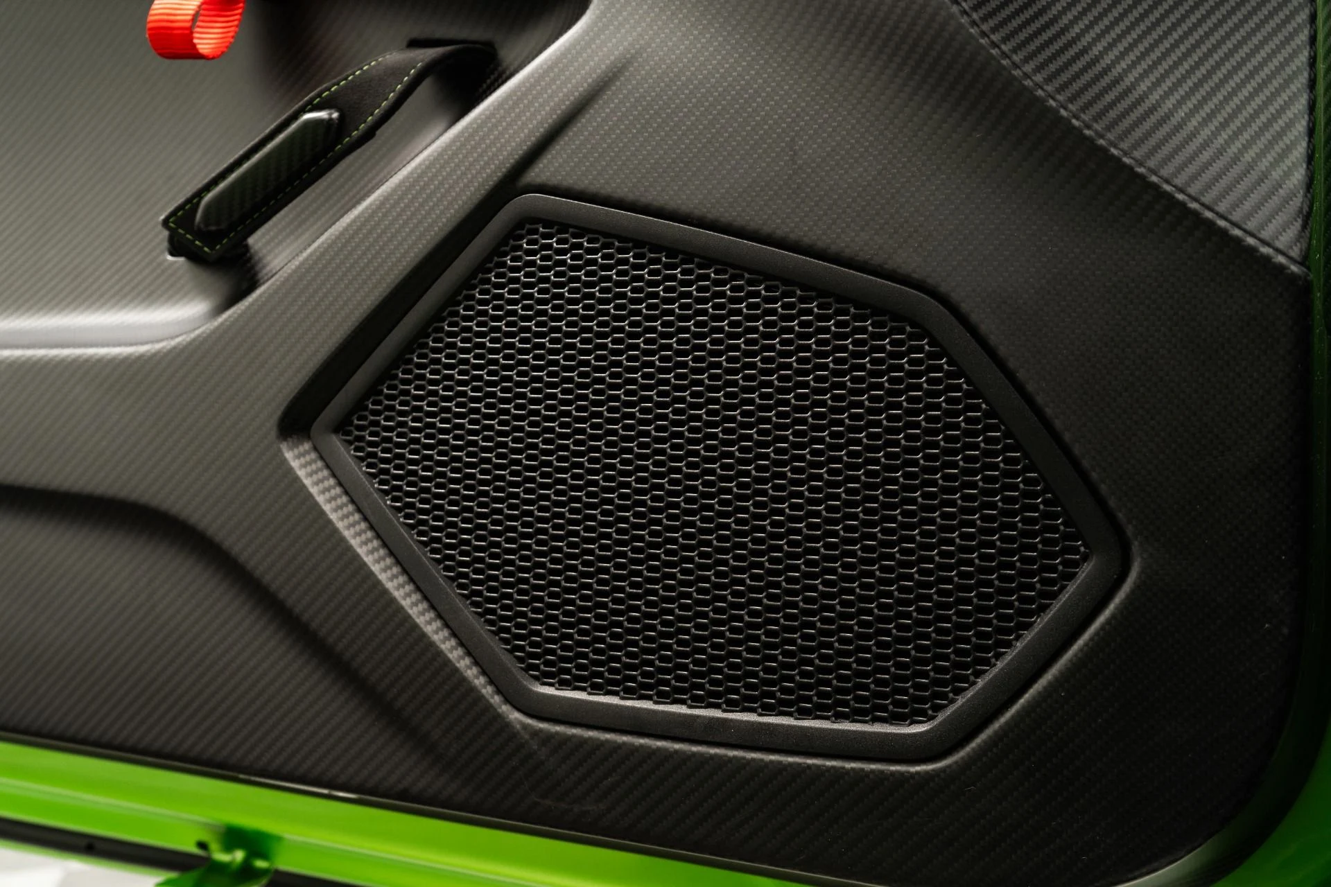 mph031_1824024871_Used_2024_Lamborghini_Huracan_Sterrato_1762382893_243abf52e9