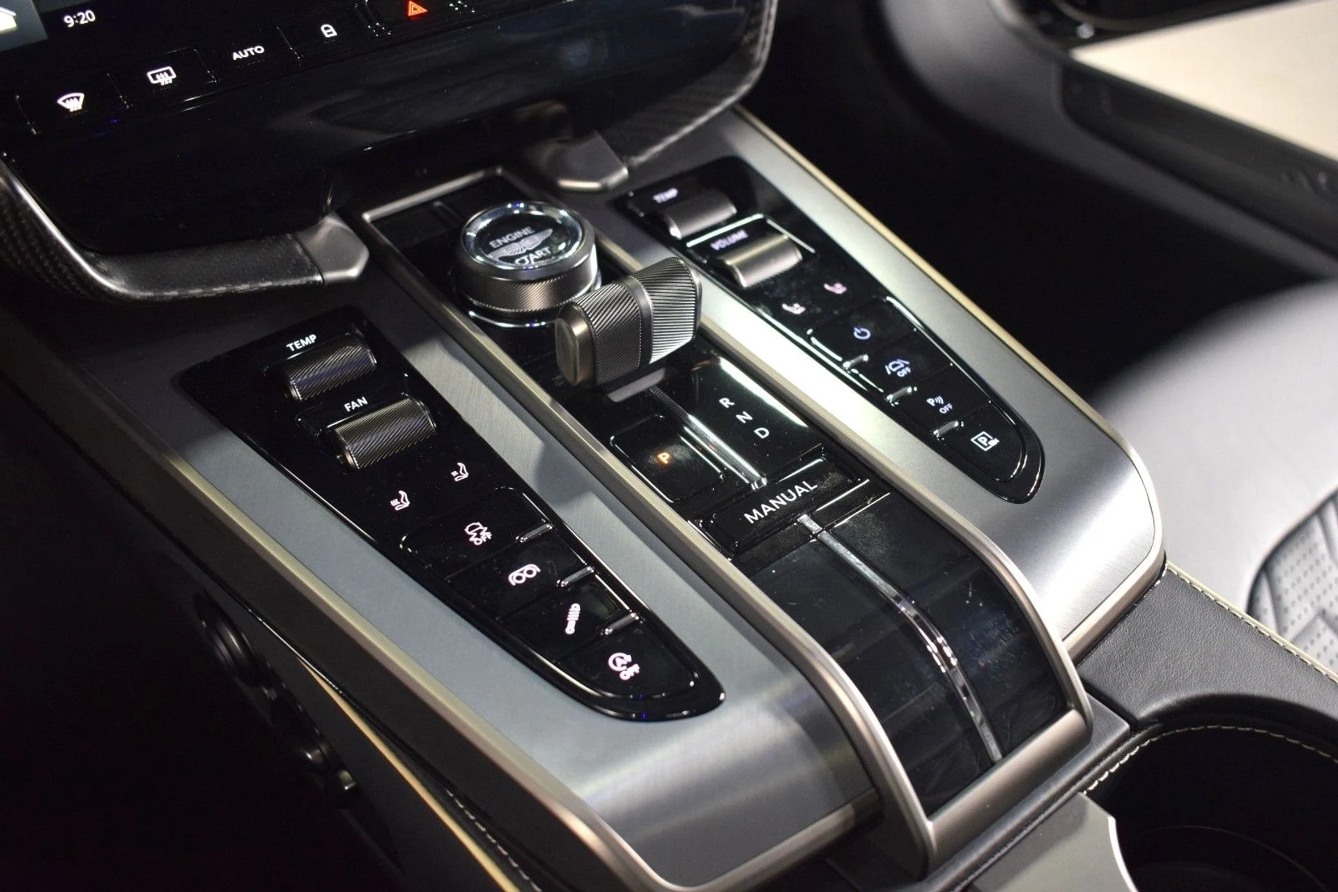 mph031_182627300_fbeb353968a5fd7ed34a61ab34b19b28x_05780206bf