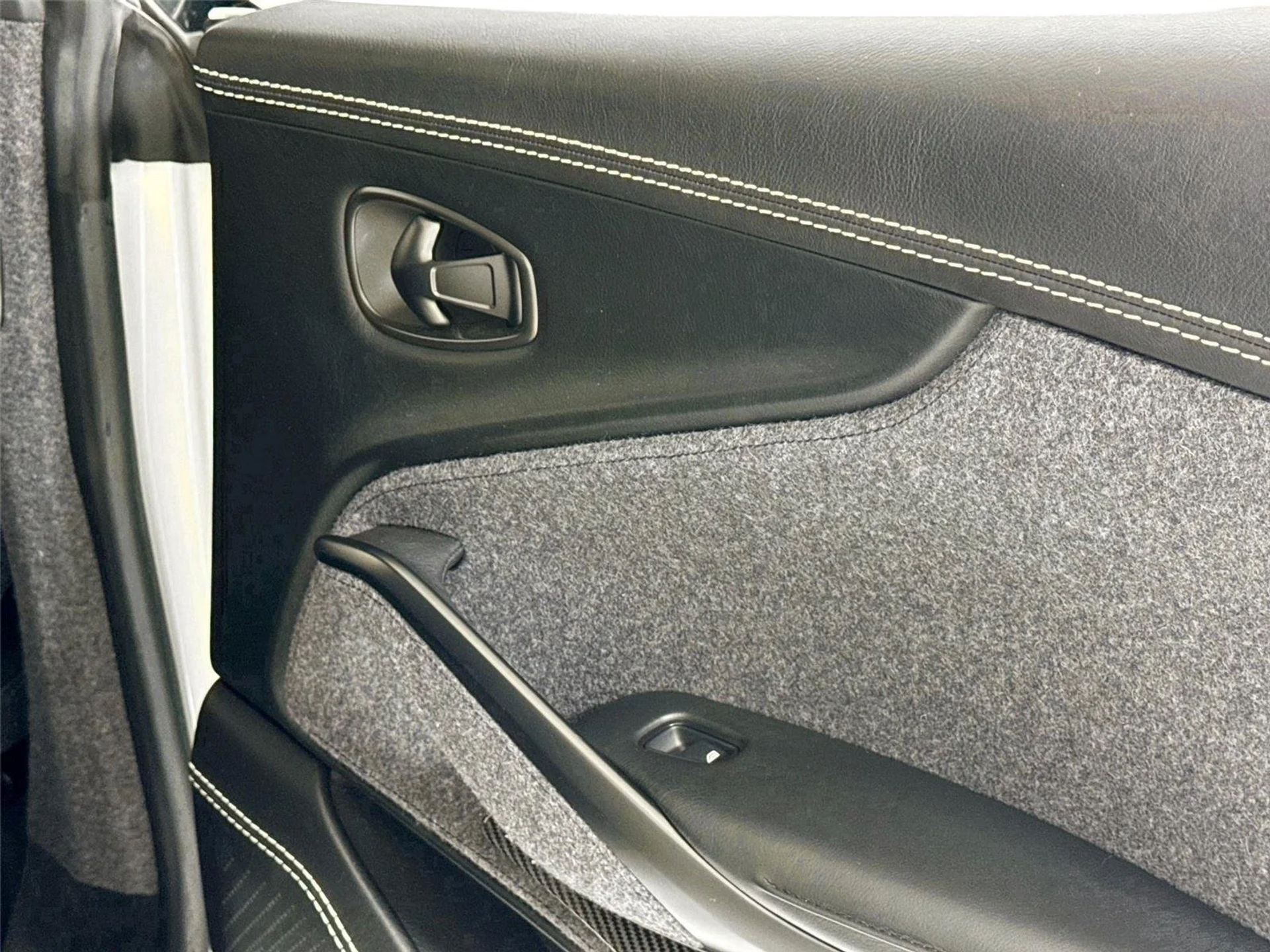 mph031_1840580914_b165c8094327421d3fe9fd42d9bf2b16_2ab7ffaa76