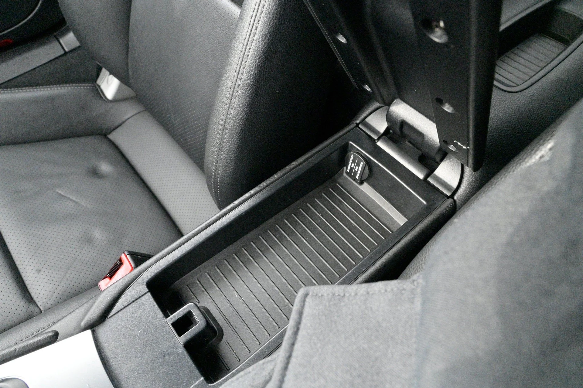 mph031_1845777346_83a9c831c1d64621bf62648437f1f924_299c1404f8