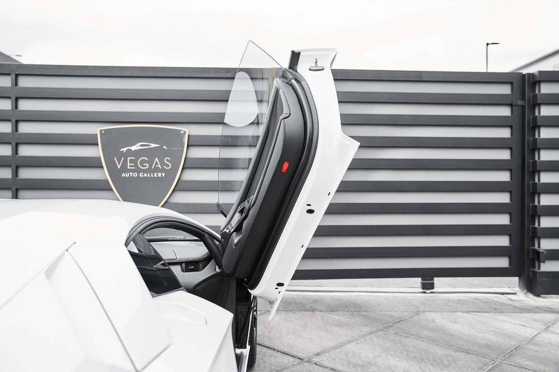 mph031_1848063820_Used_2018_Lamborghini_Aventador_S_Base_1775006861_f072d638e4