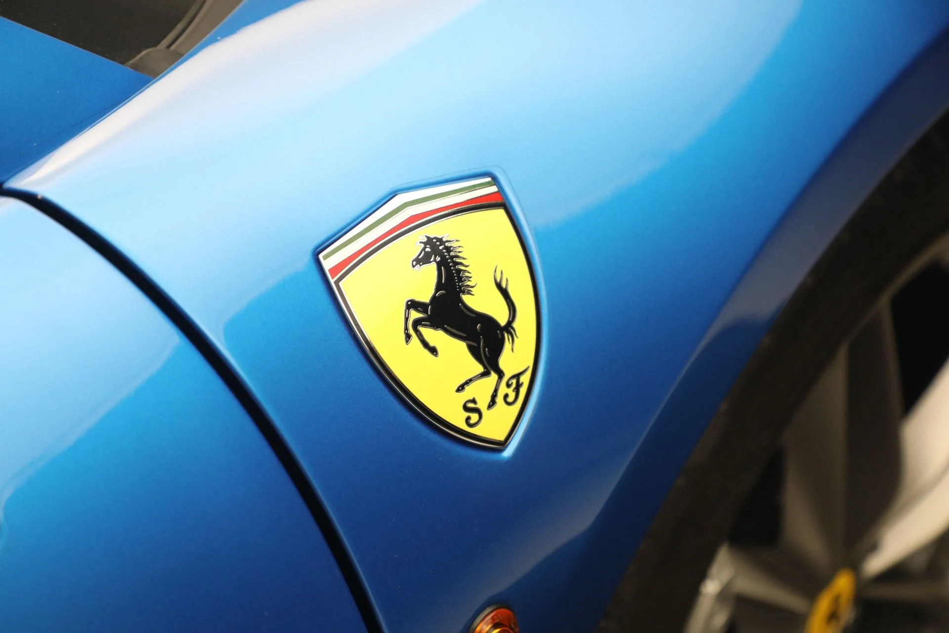 mph031_1851997285_Used_2017_Ferrari_488_Spider_1779887206_a5be280154