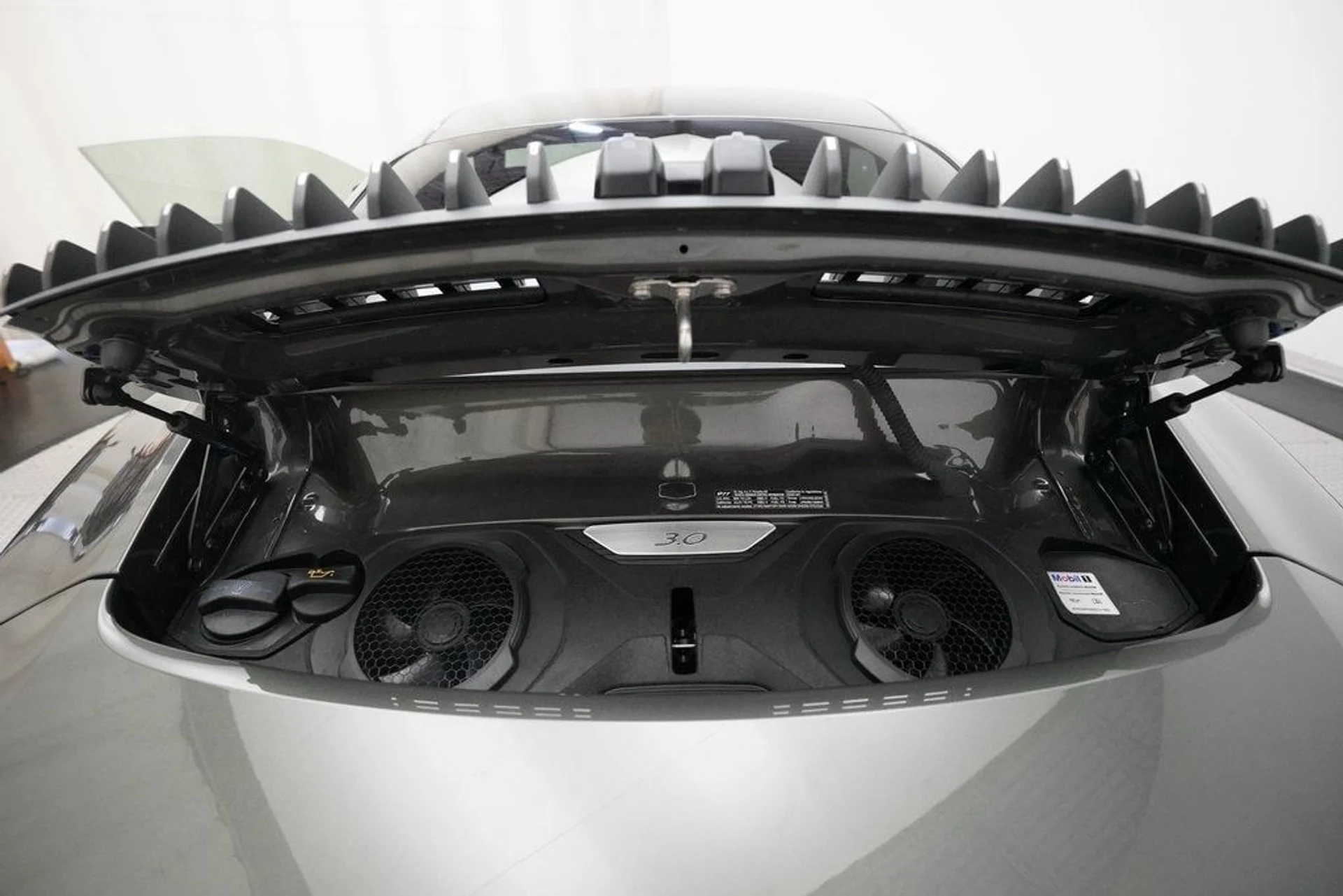 mph031_1853057646_8d7188ae977fcff8d500c902544f5861x_3eb7c04760