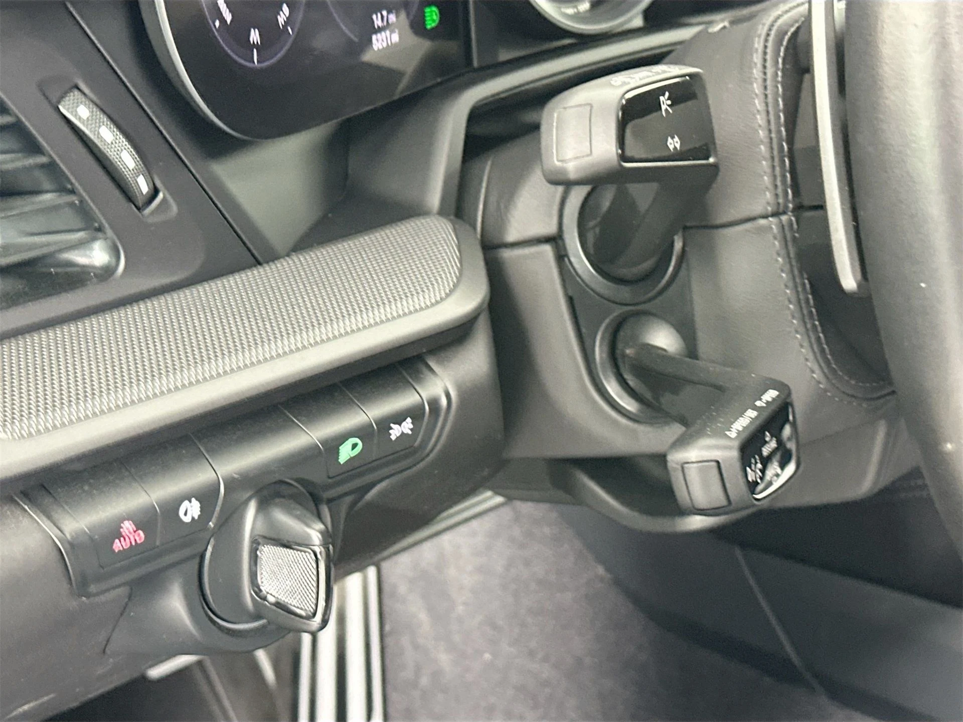 mph031_1858791378_c5ff30762a27e8c1844869d3e112e1c3_86b1eee61c