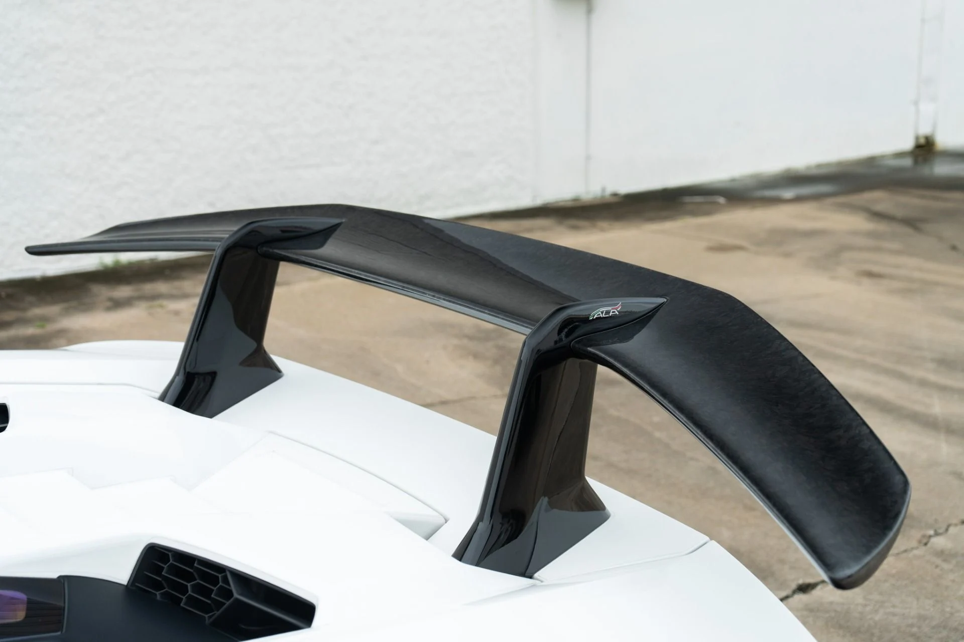mph031_1862954465_Used_2018_Lamborghini_Huracan_LP_640_4_Performante_1784070593_482e9a48c4