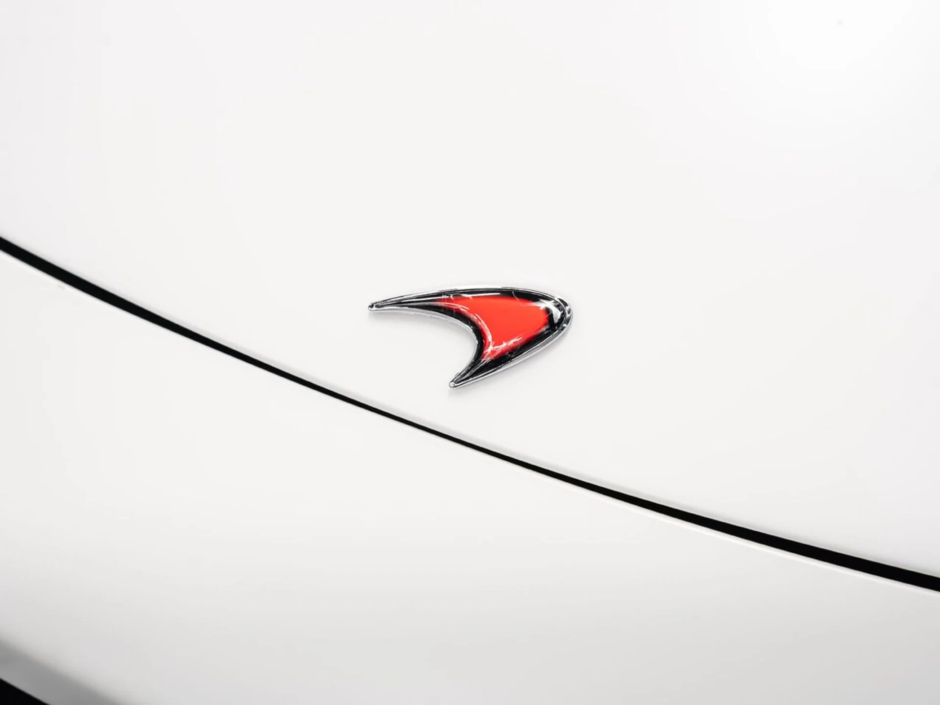 mph031_1864788228_mclaren_mp4_12c_2012_da0fe1315f