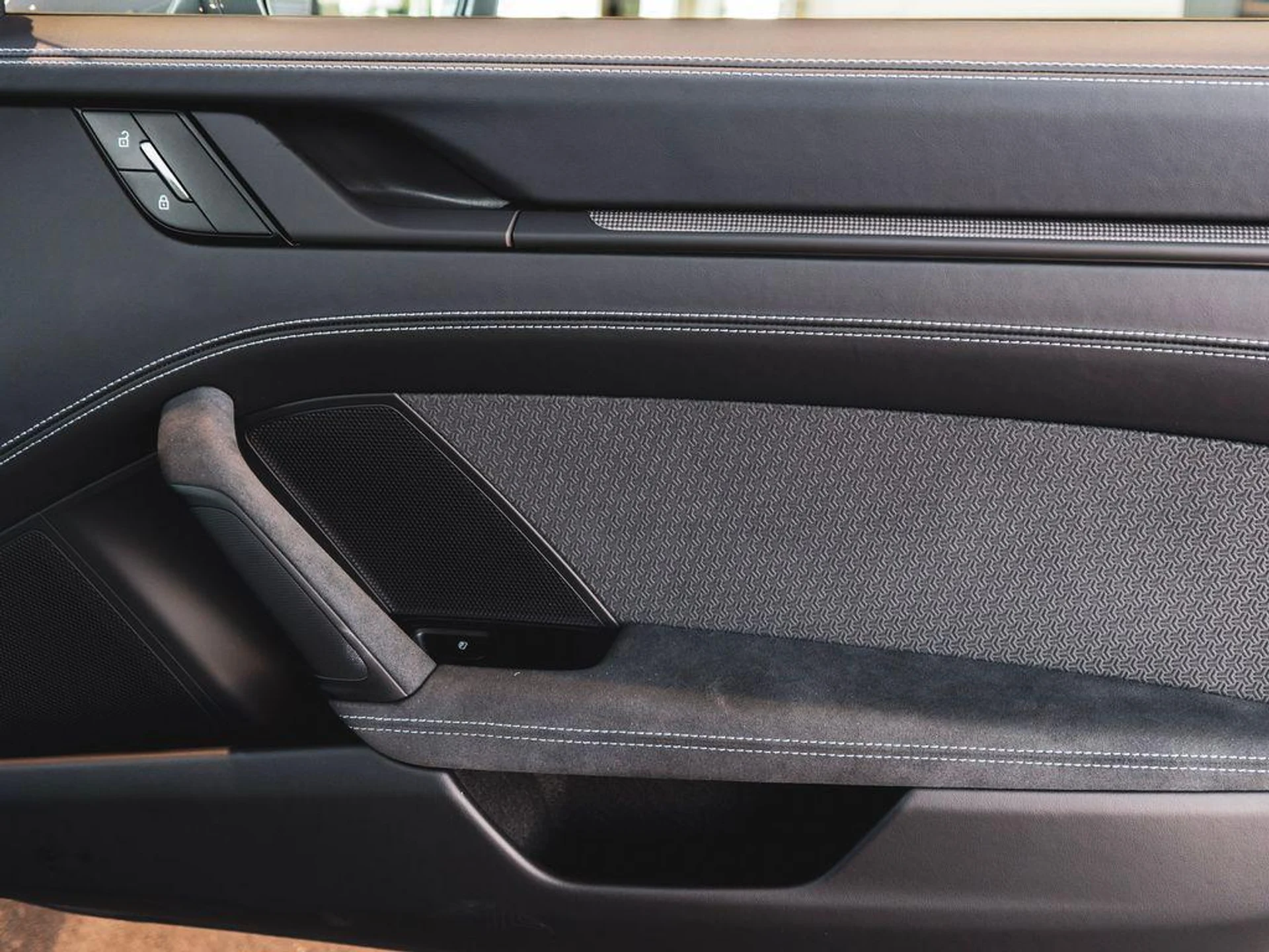 mph031_1865044423_I9_L_Amh_wr5_gddf_Y60t9gl_Hk_Mdg_afb8216bd6