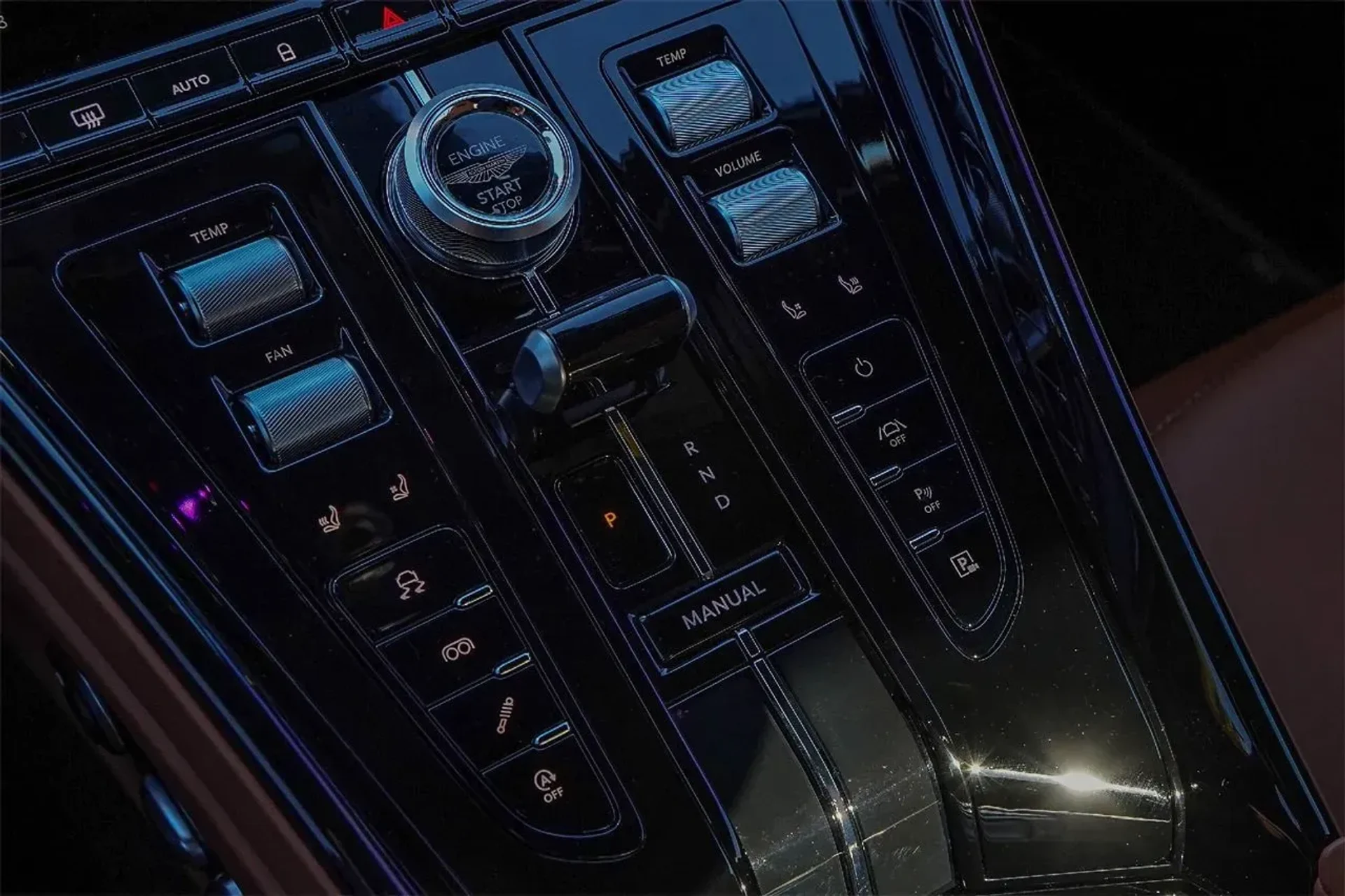 mph031_1867493799_cc8eb091f2474c8691ea6db5196fedf0_8b15d18ce2