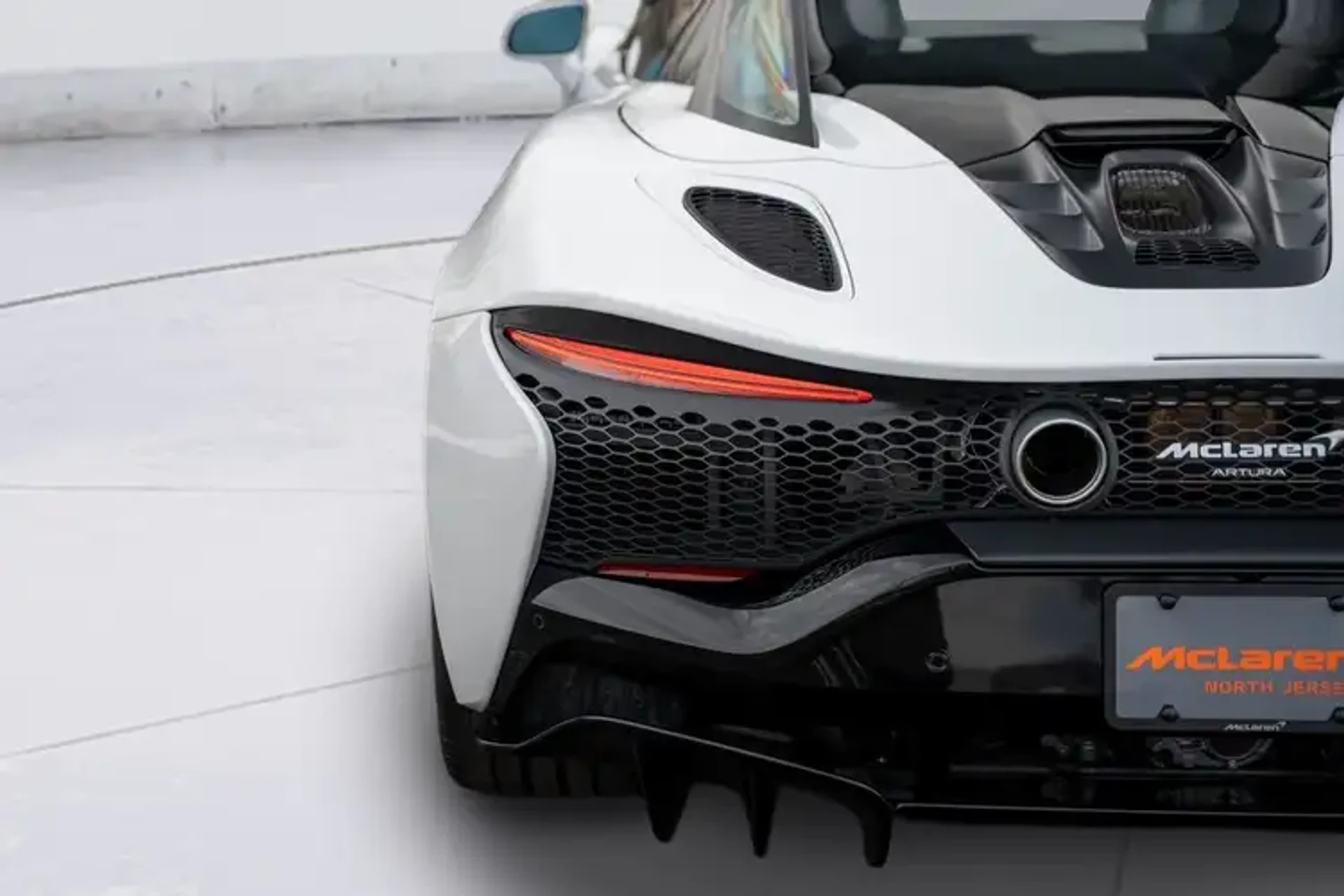 mph031_1869425563_4ts_S_Ba_Qt_XBJAC_Qhl_med_75698f44b3