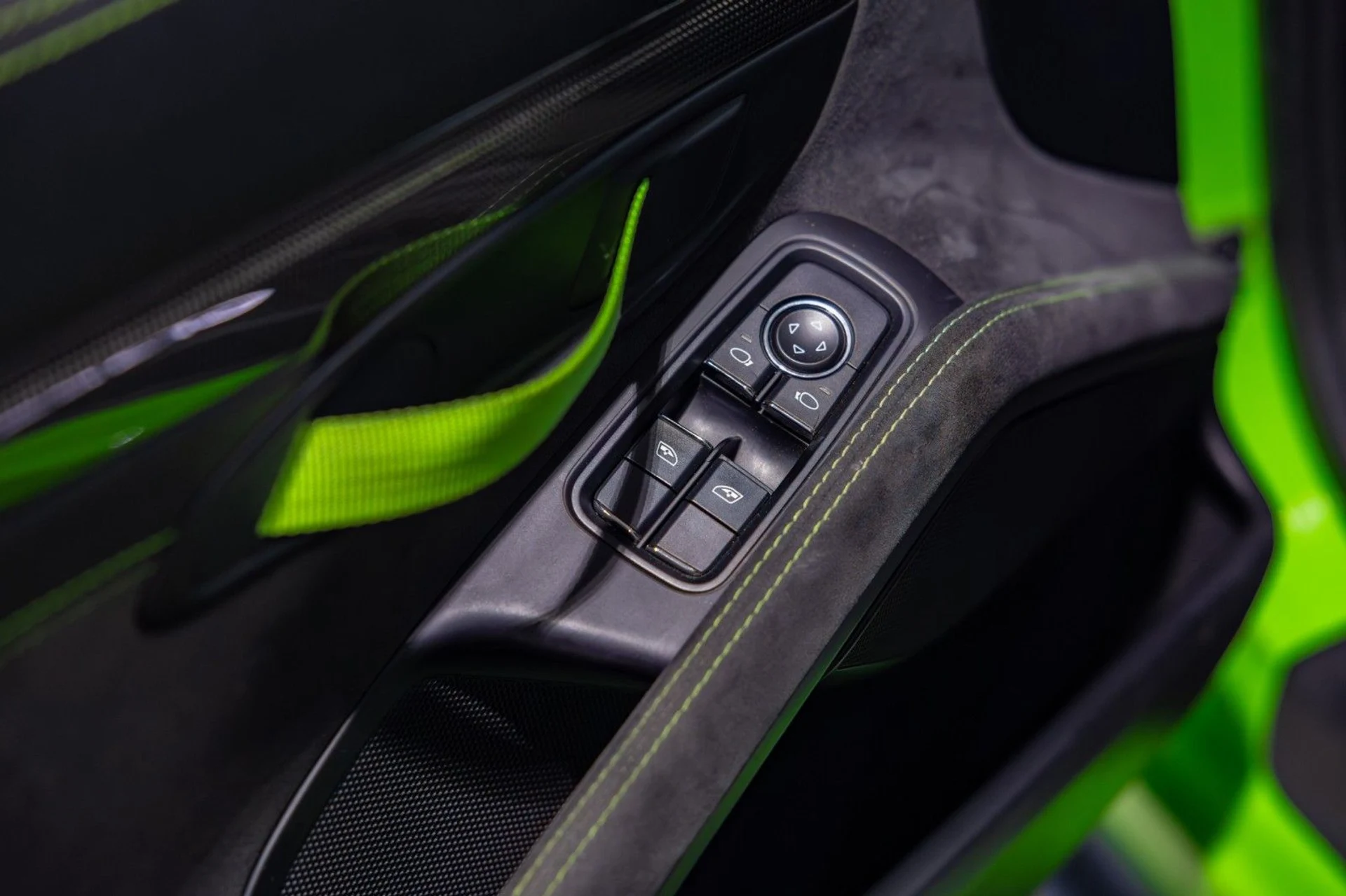 mph031_1876513473_g_Q_cf3fc97a5d