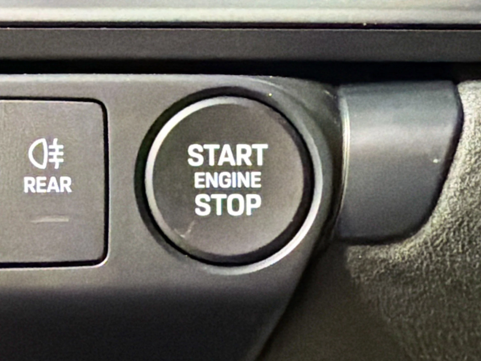 mph031_1881903510_e80afc8a86a542fd9bc73ef64a973847_6415821d7b