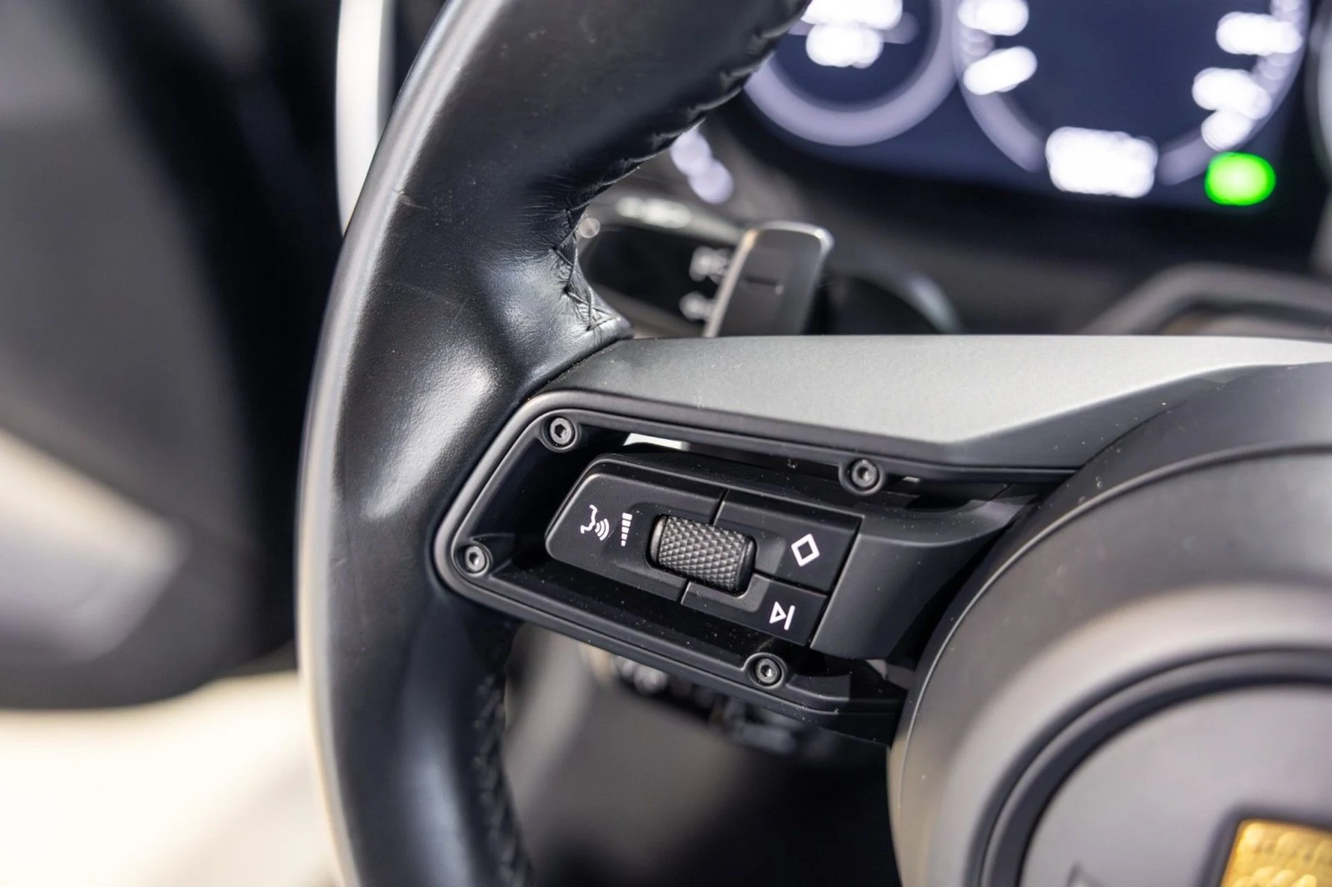 mph031_1882843955_ug_d6f06c6fa1