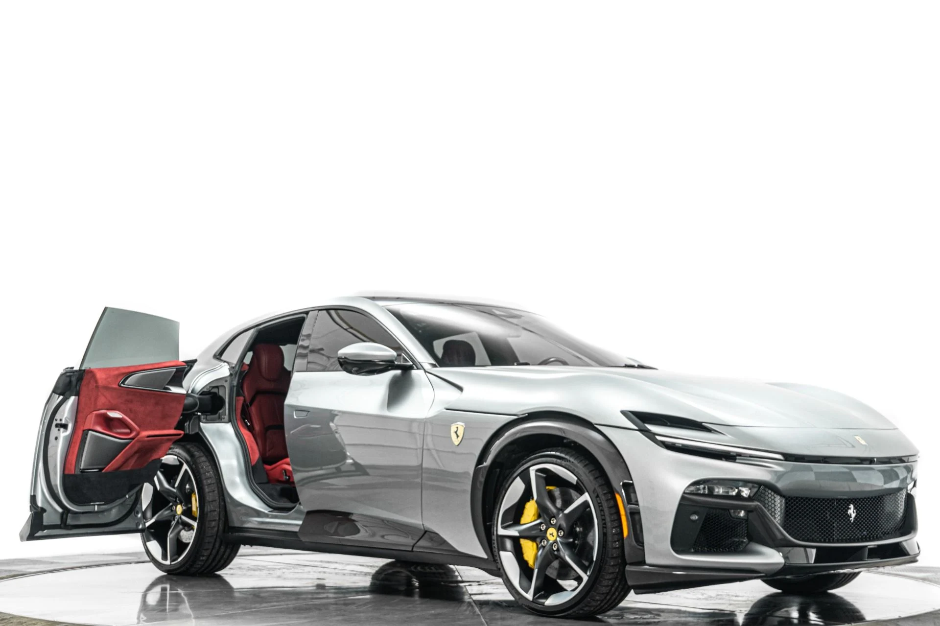 mph031_1885261531_Used_2025_Ferrari_Purosangue_1781820136_00d8e39581
