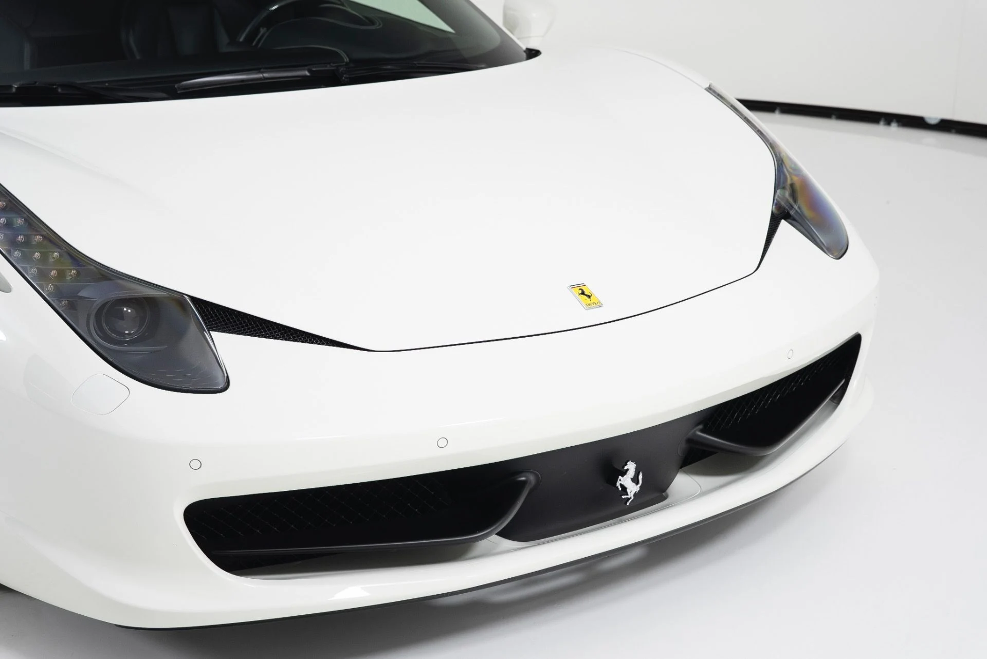 mph031_1896734678_Used_2015_Ferrari_458_Italia_Coupe_1753415715_baf2bc0ac5