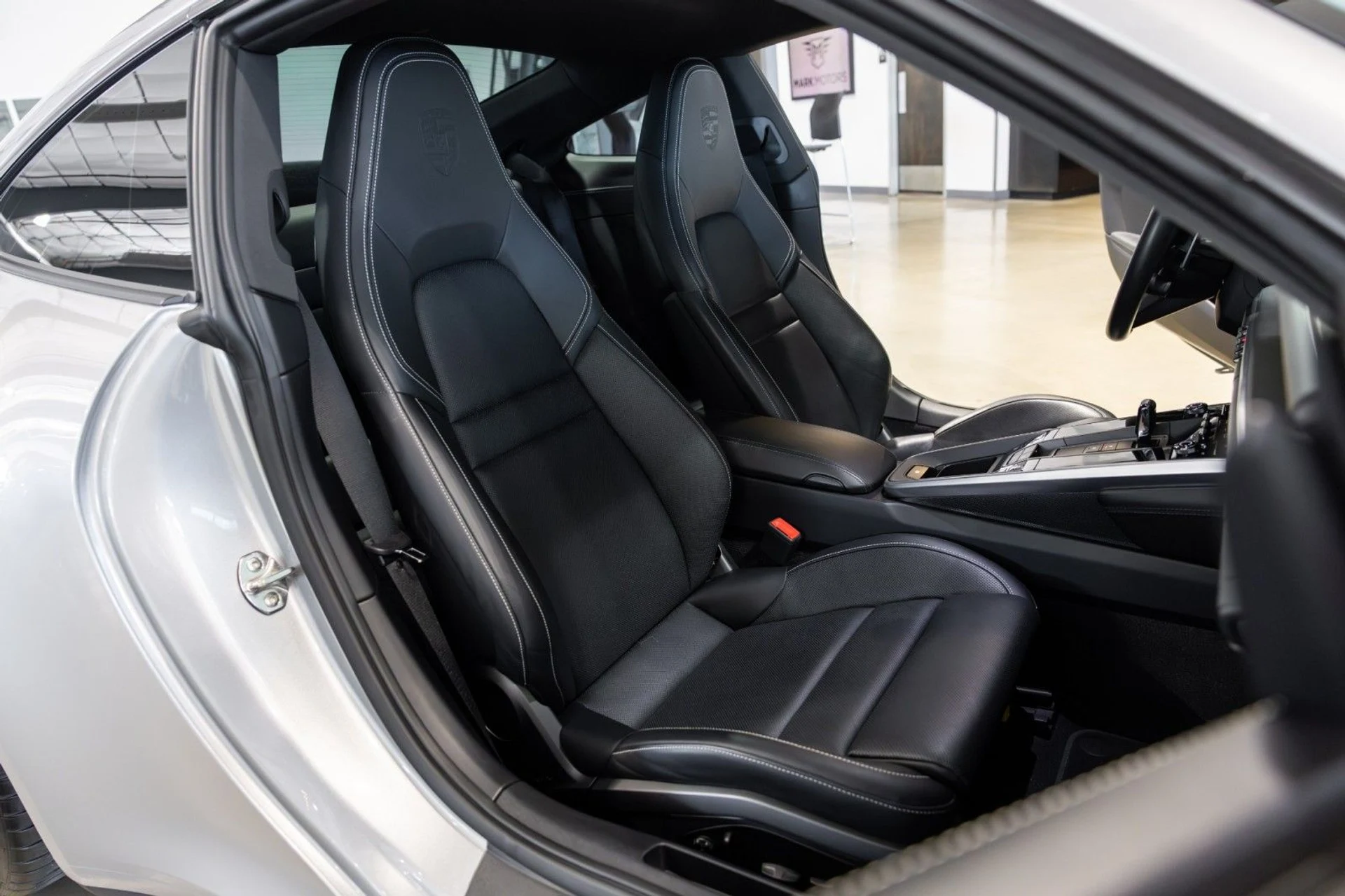 mph031_1921750985_Mw_43a4ed4255