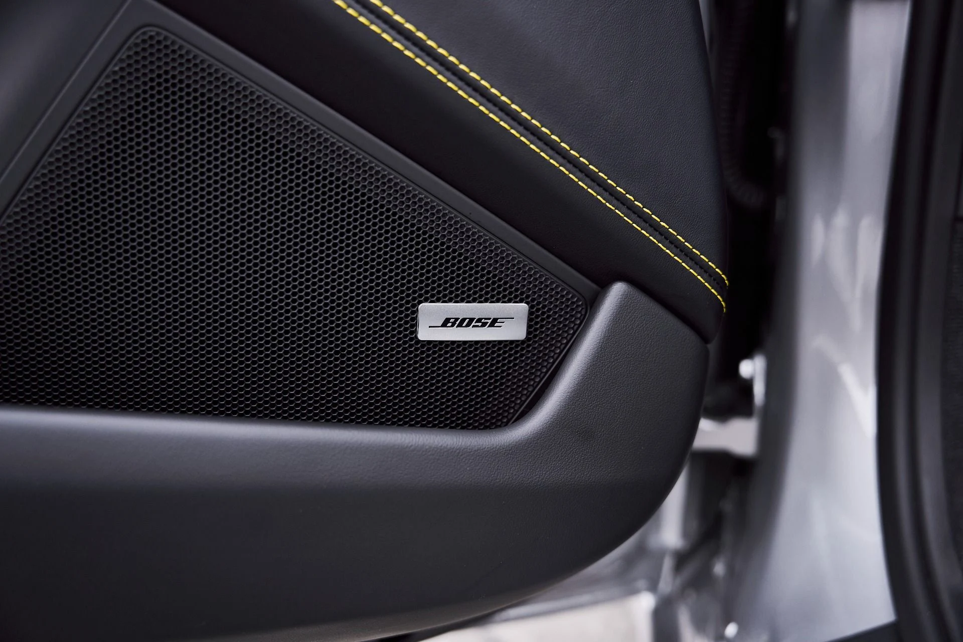 mph031_1922034009_Used_2025_Porsche_911_Turbo_S_1770776358_2658490fbe