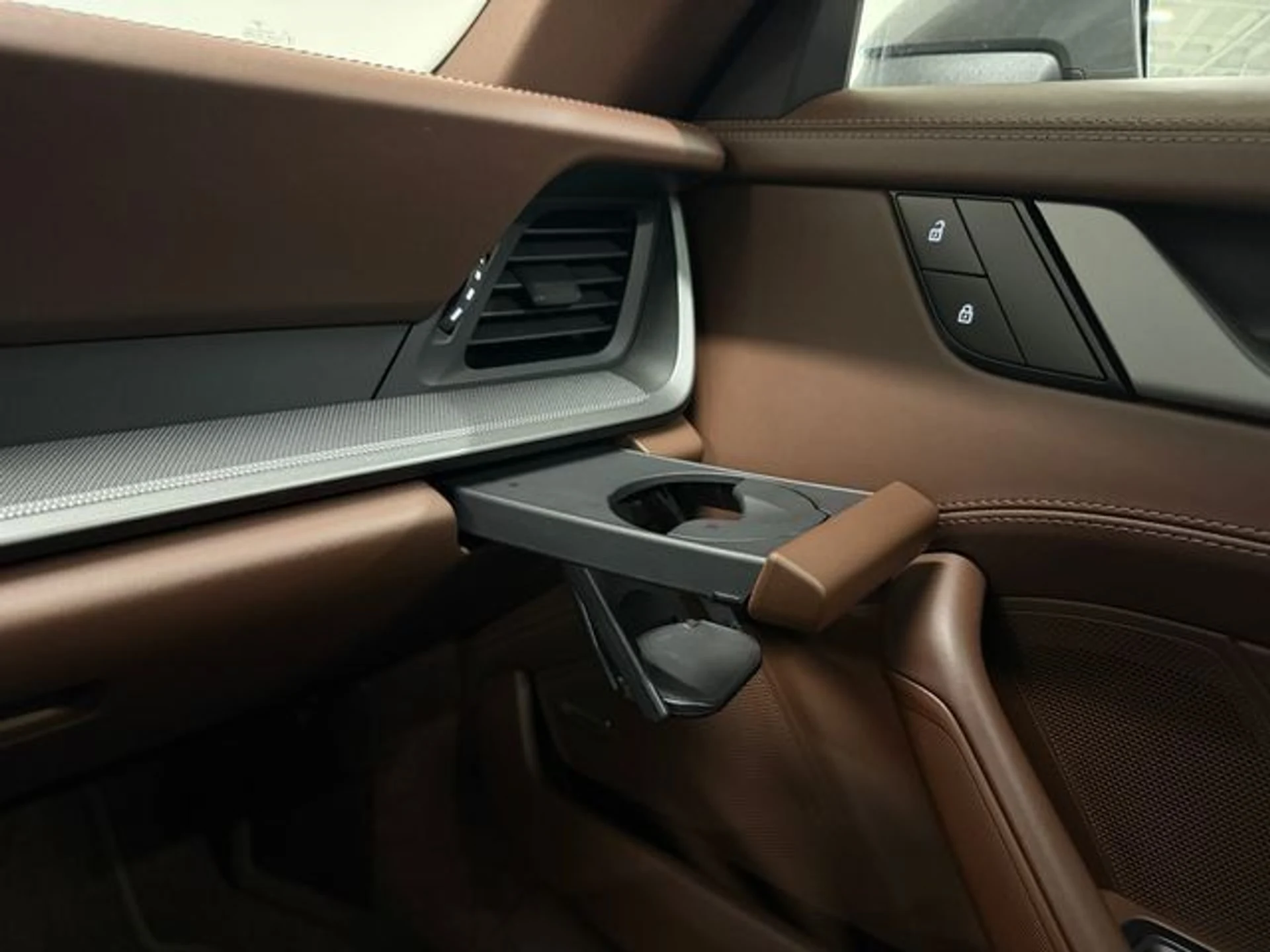 mph031_1922460396_324100d29503042007ff858d1e5f36ff_1ec1f16d1b