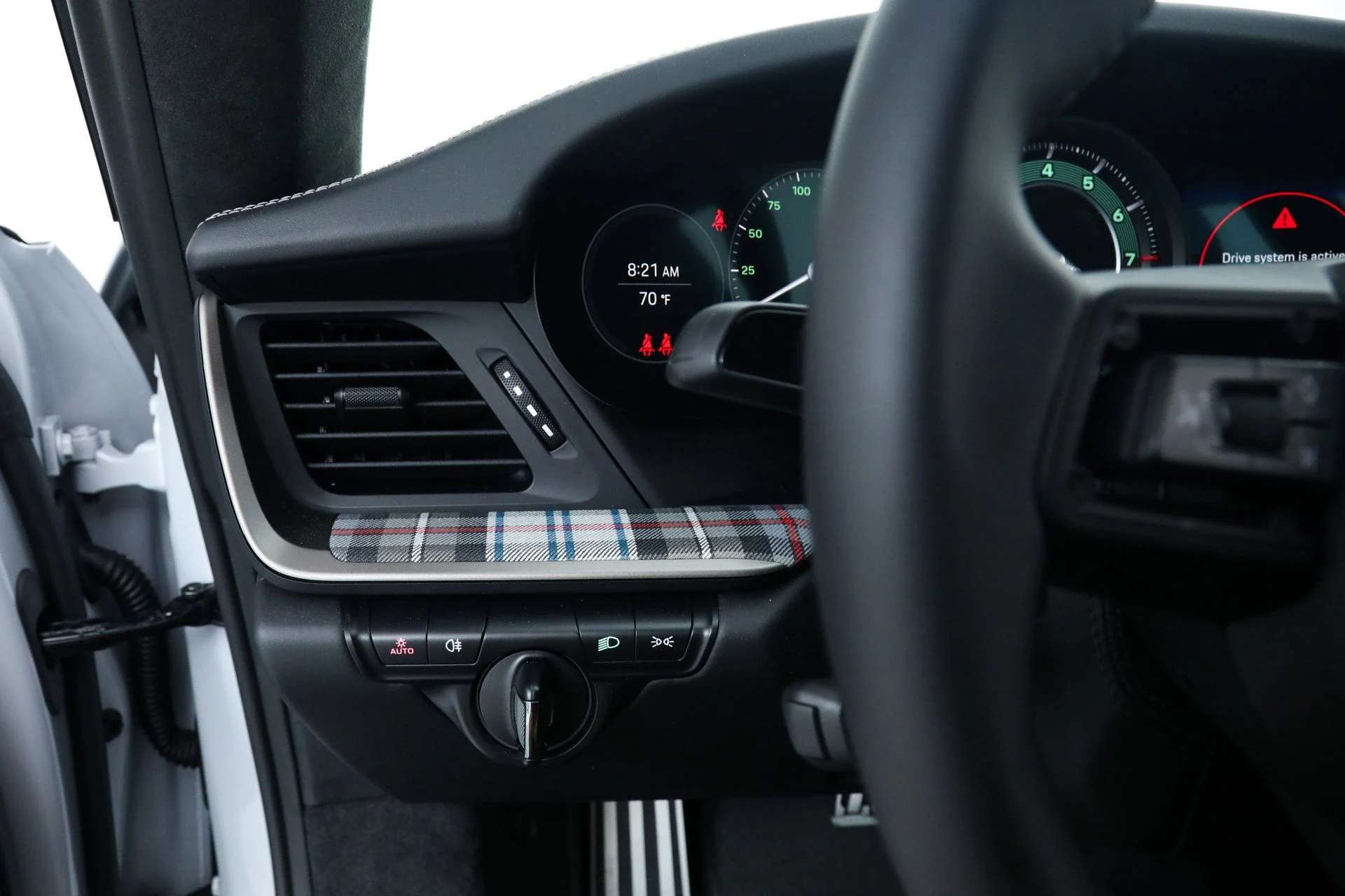 mph031_1946906652_8049432b09abdd09ee31aa260c961510_69bc70449f