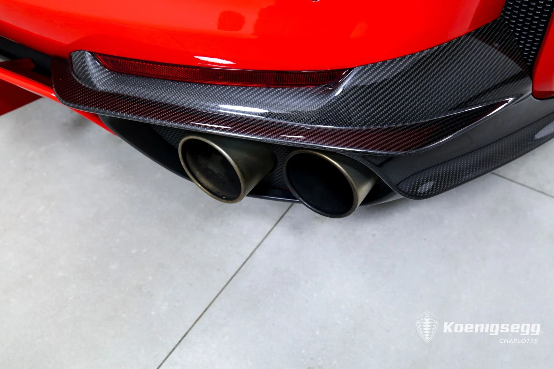 mph031_1947411822_Used_2018_Ferrari_812_Superfast_1711034362_30d3564d49