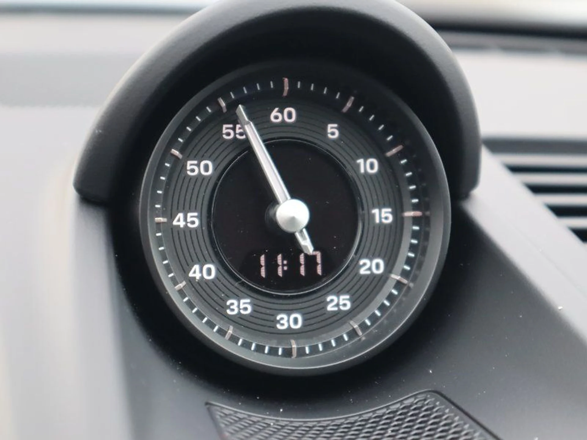 mph031_1947920886_37335962_05405_8dbfb4b66201391498a0598743ffb3a8_5e740b59e0