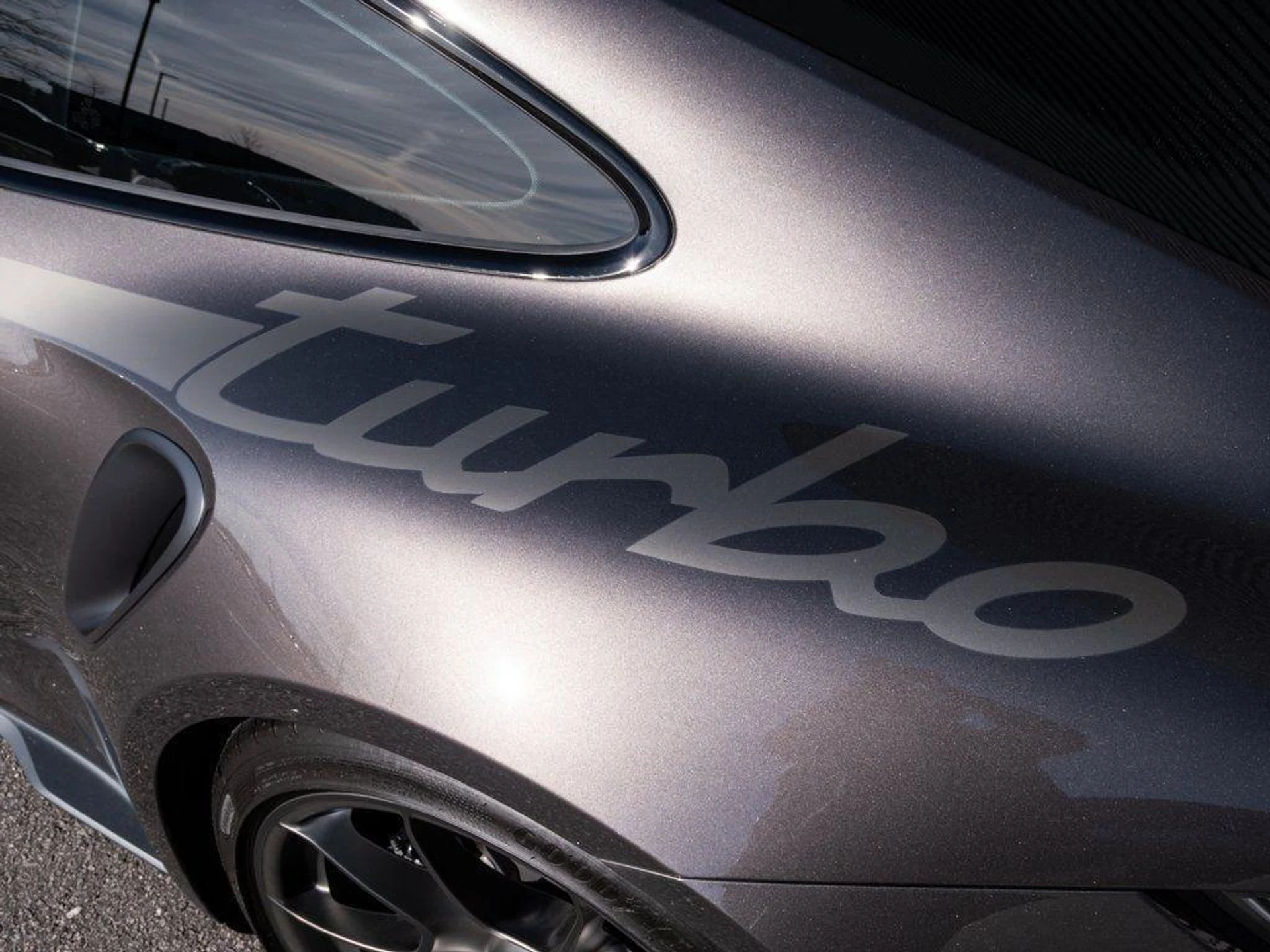 mph031_1950471864_g4hw_VOX_8_Y7r_Ear_Xql_Hx2pdzt_Lm_E_d69db5a22c