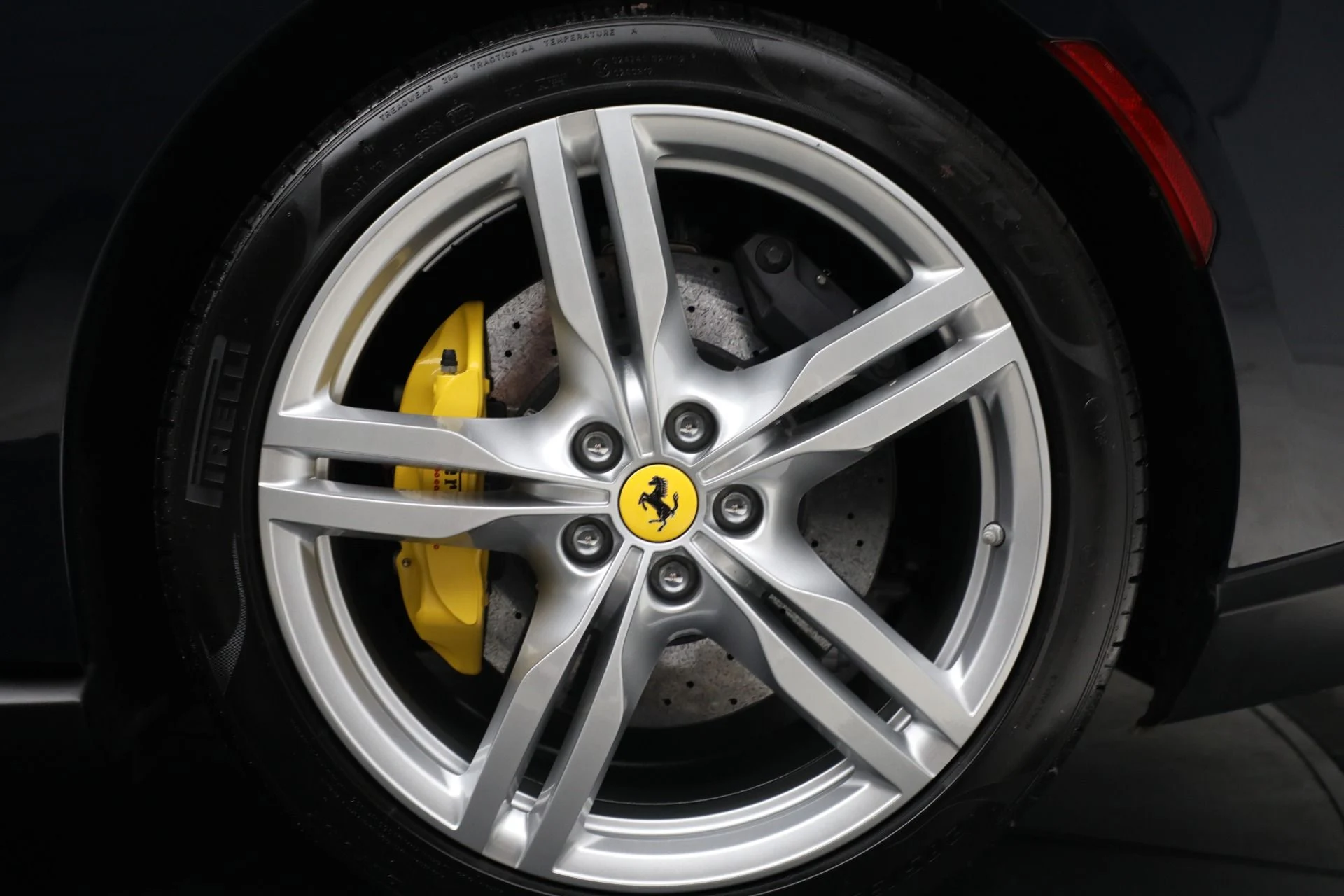 mph031_1955922954_Used_2019_Ferrari_Portofino_f71cda0eed