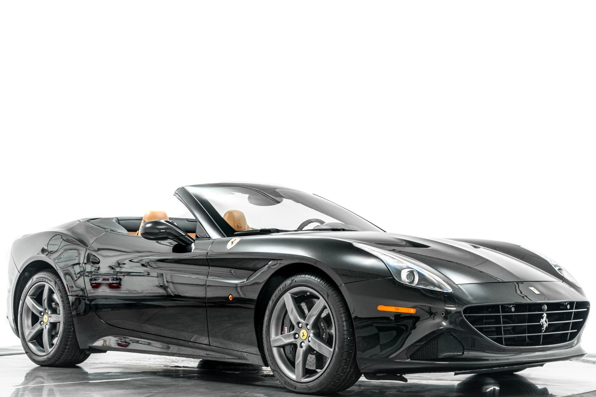 mph031_1964164225_Used_2015_Ferrari_California_Full_Power_and_Heated_Seats_Twin_Turbo_V8_1776271137_9c887ffbce