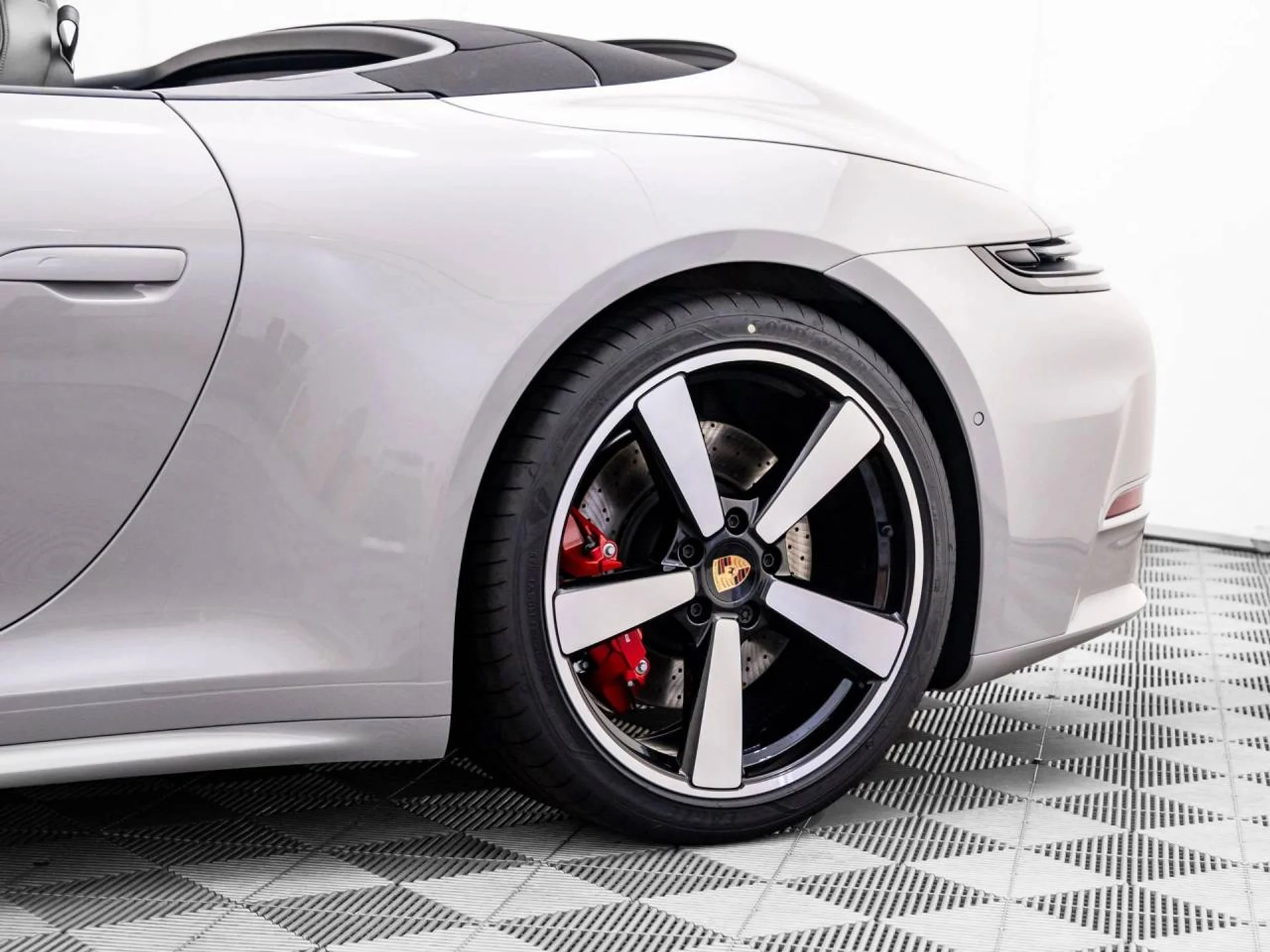 mph031_1968626916_b071f22cec7a3bd0bb5b9bdfb369af35x_2483beca81