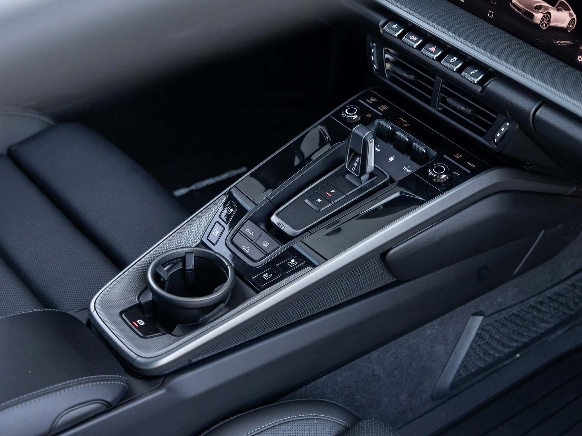 mph031_1979871512_32_d13e6f54f8