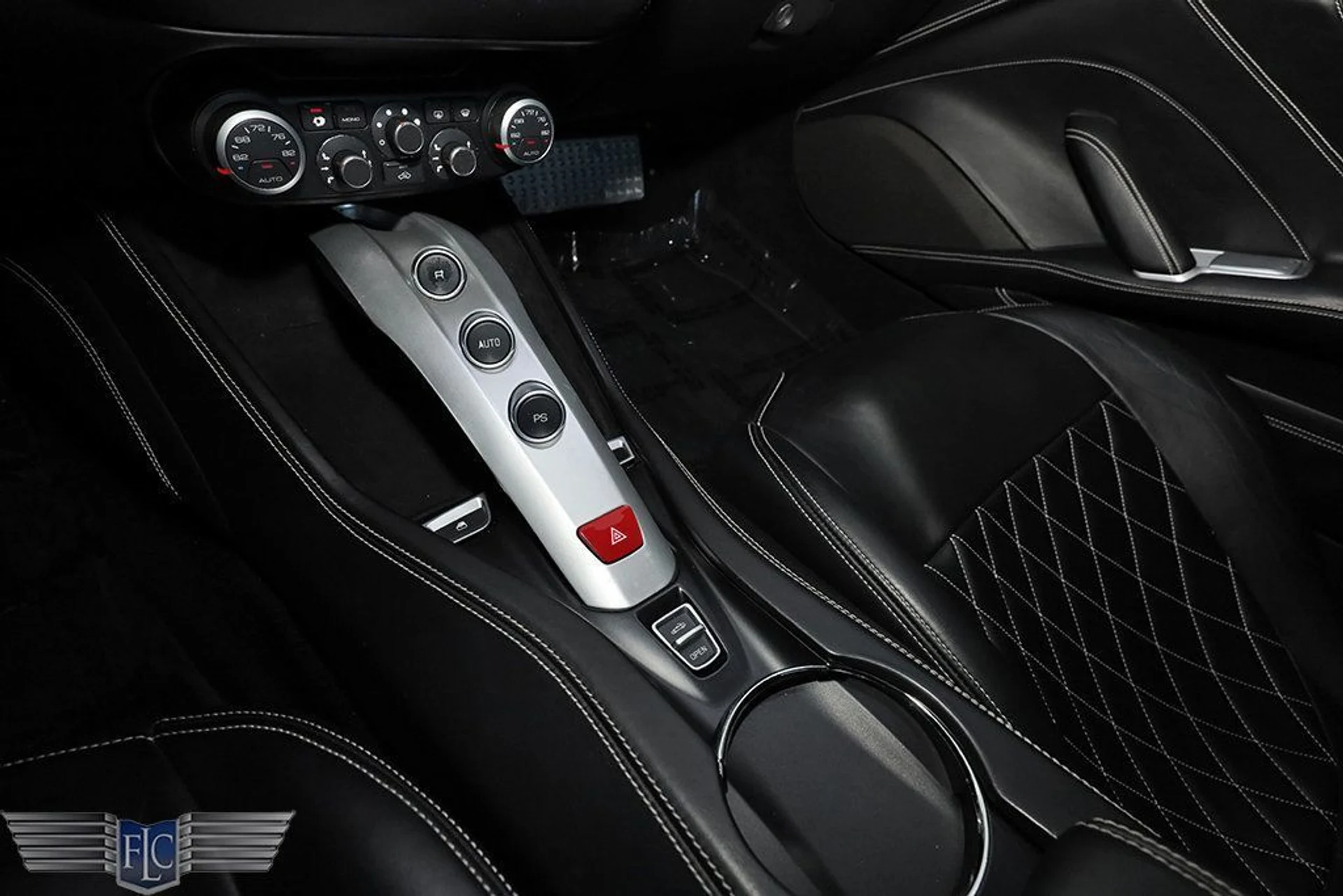 mph031_1980163898_used_2015_ferrari_california_t2drconvertible_6305_23020099_32_1024_5d8e90d046